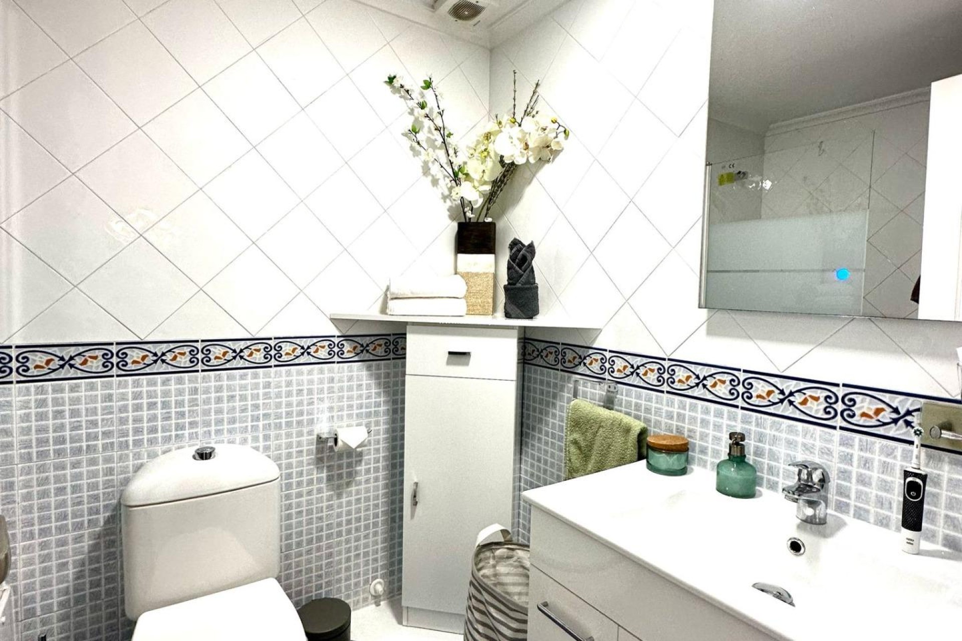 Resale - Apartment / flat - Torrevieja - La Mata