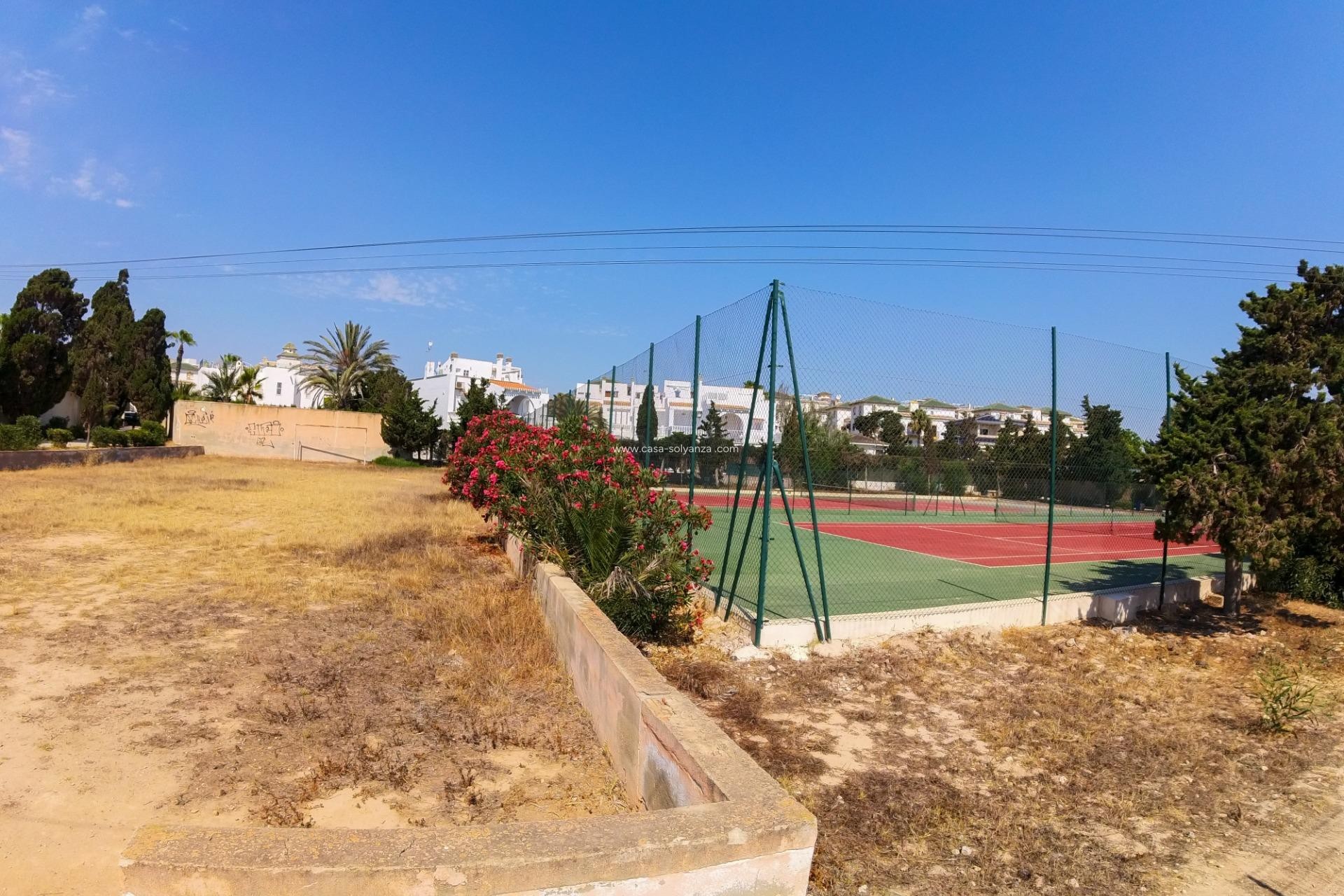 Resale - Apartment / flat - Torrevieja - La Mata