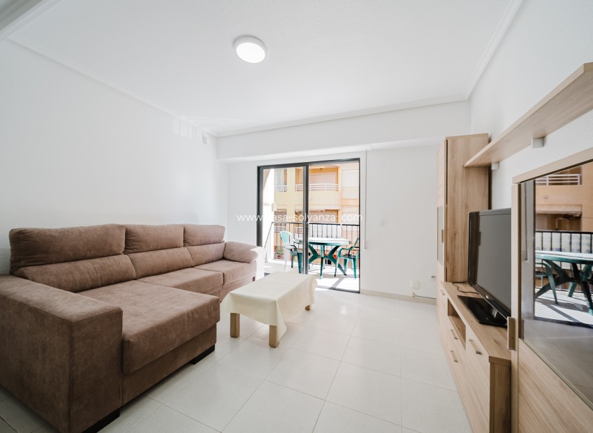 Resale - Apartment / flat - Torrevieja - La Mata
