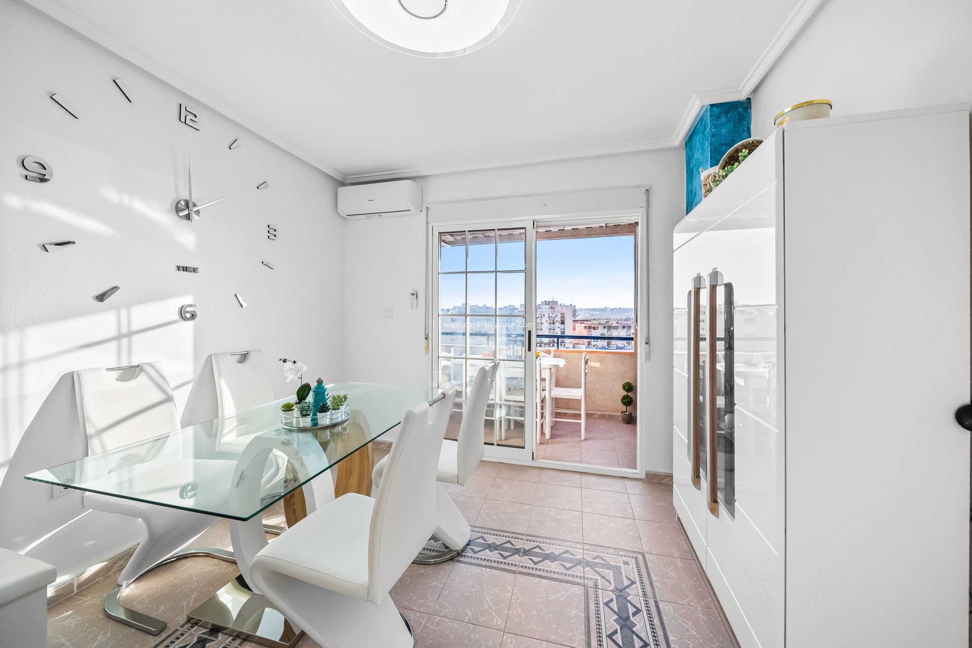 Resale - Apartment / flat - Torrevieja - La Mata