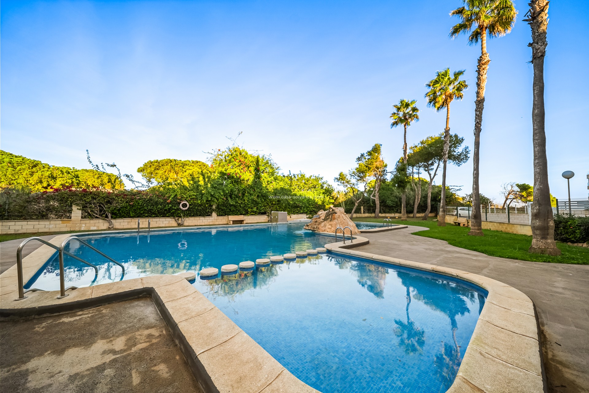 Resale - Apartment / flat - Torrevieja - La Mata