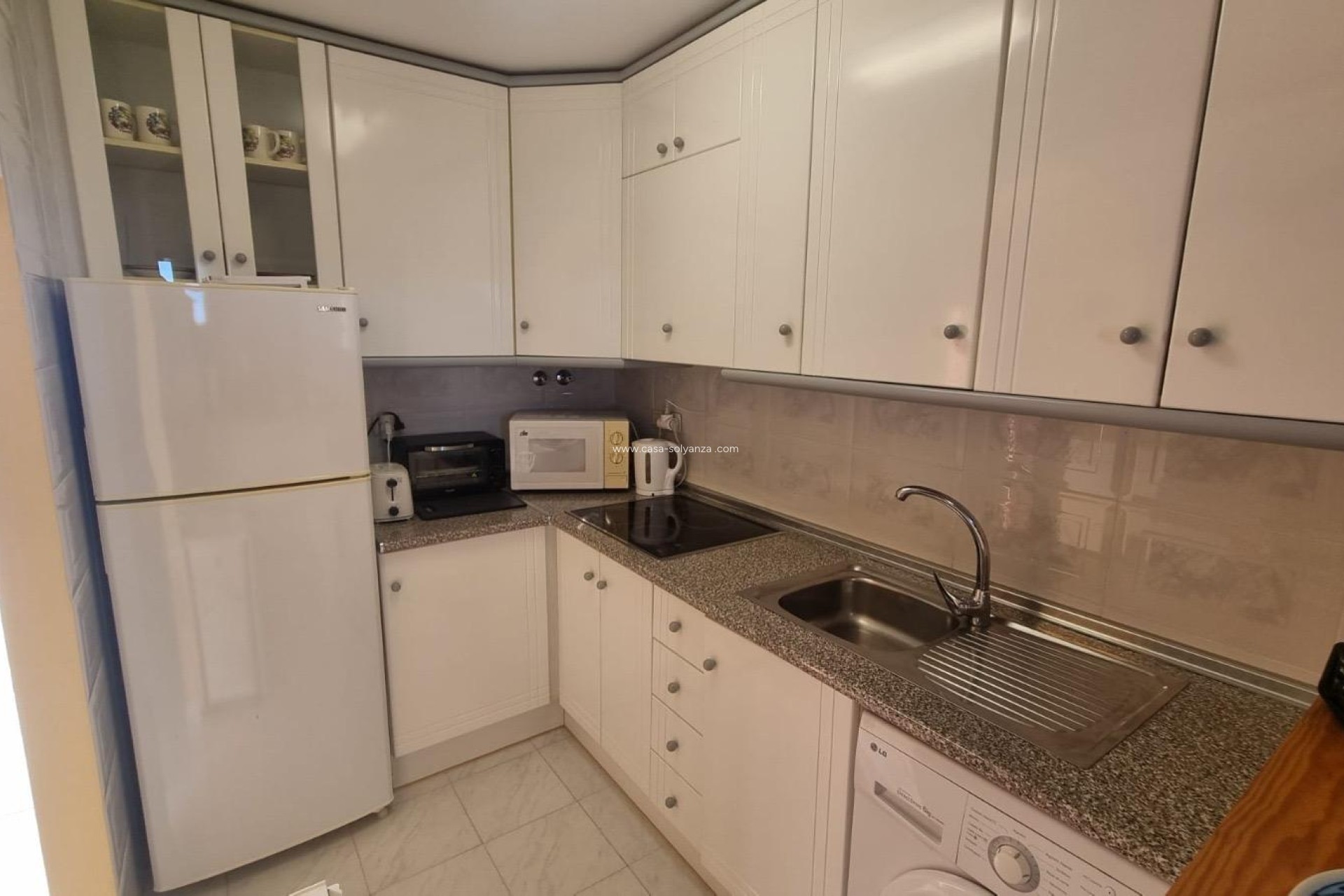 Resale - Apartment / flat - Torrevieja - La Mata