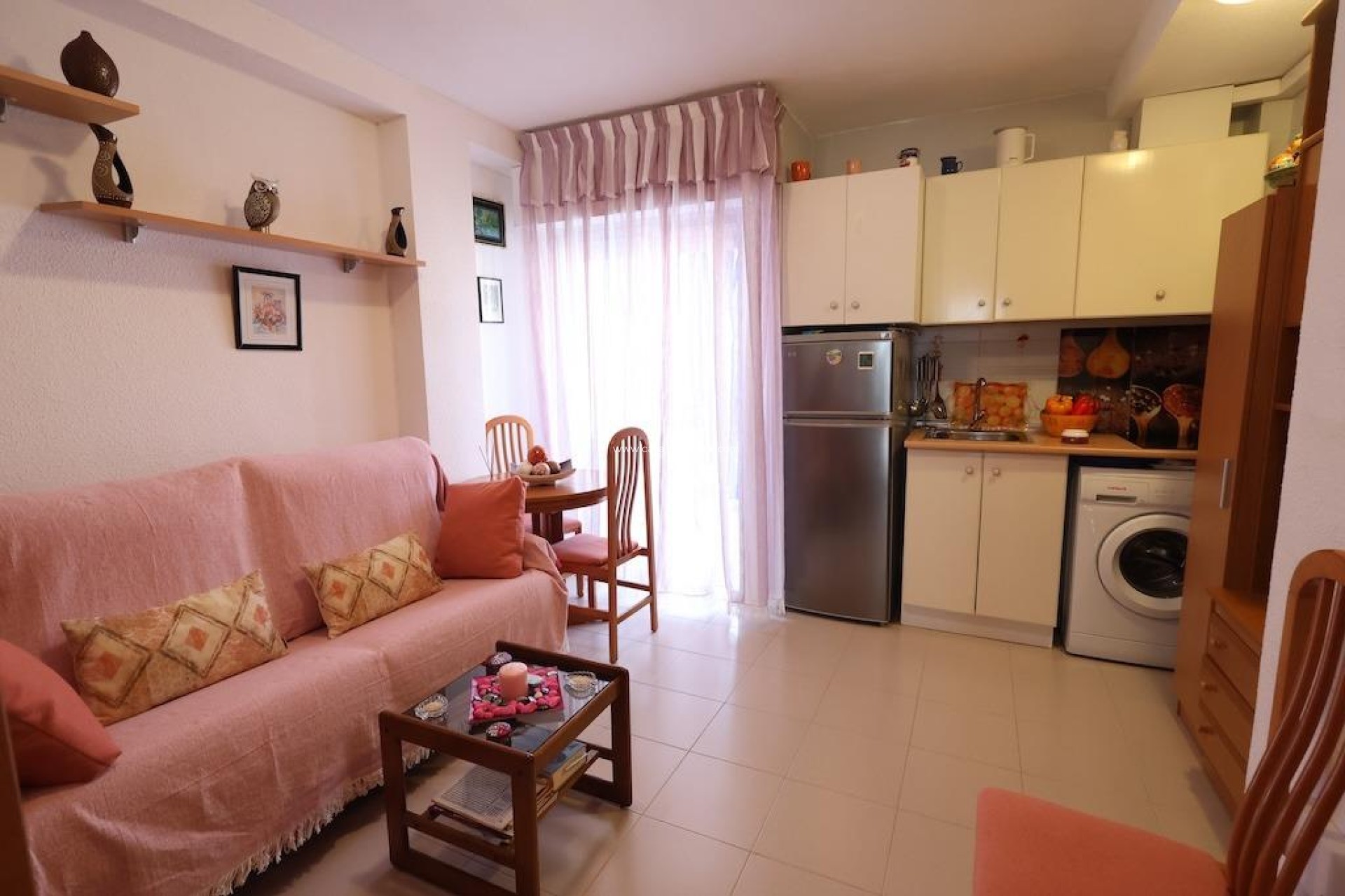 Resale - Apartment / flat - Torrevieja - La Mata