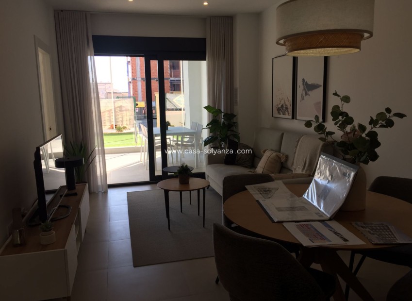 Resale - Apartment / flat - Torrevieja - La Mata