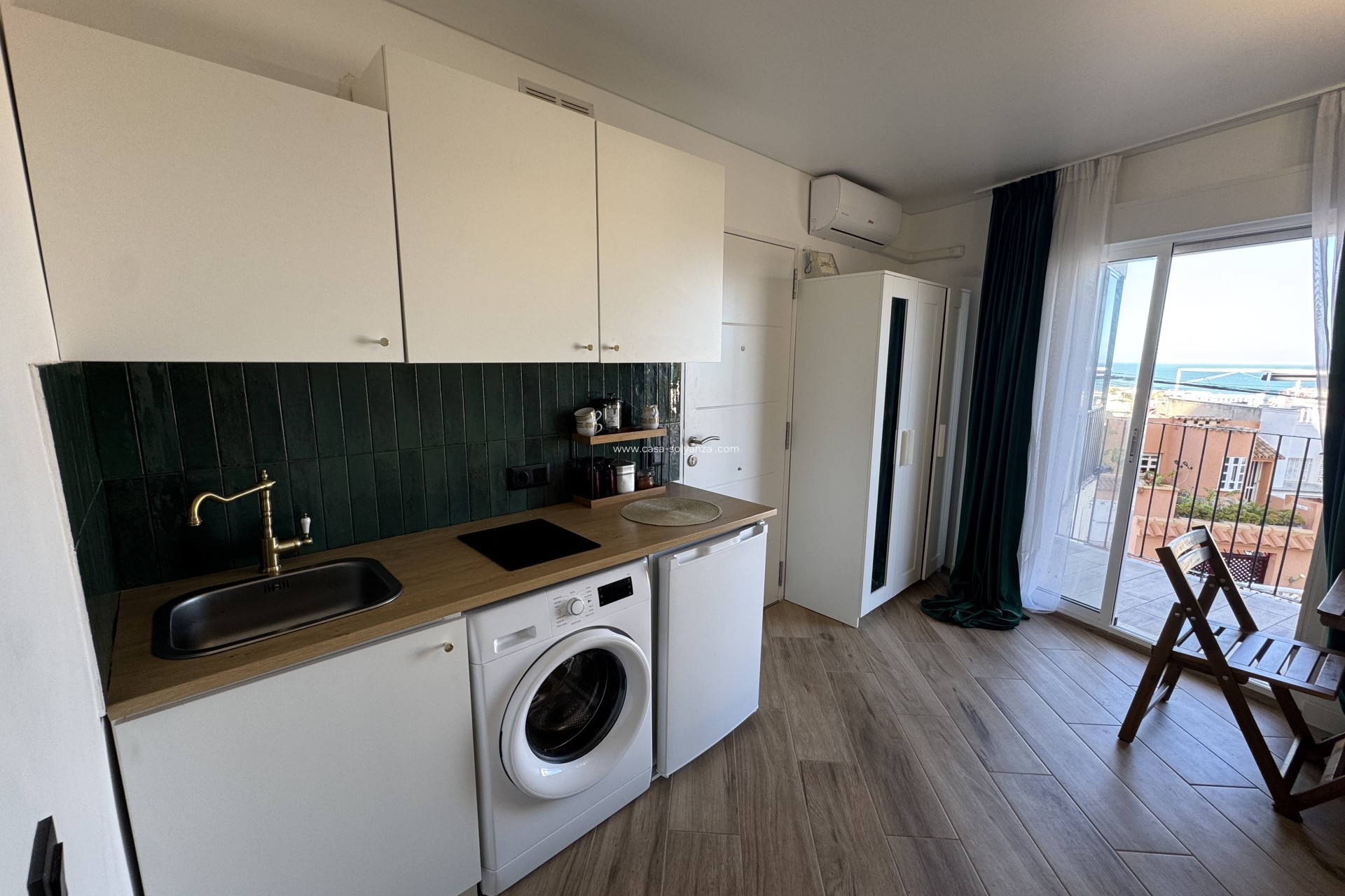 Resale - Apartment / flat - Torrevieja - La Mata