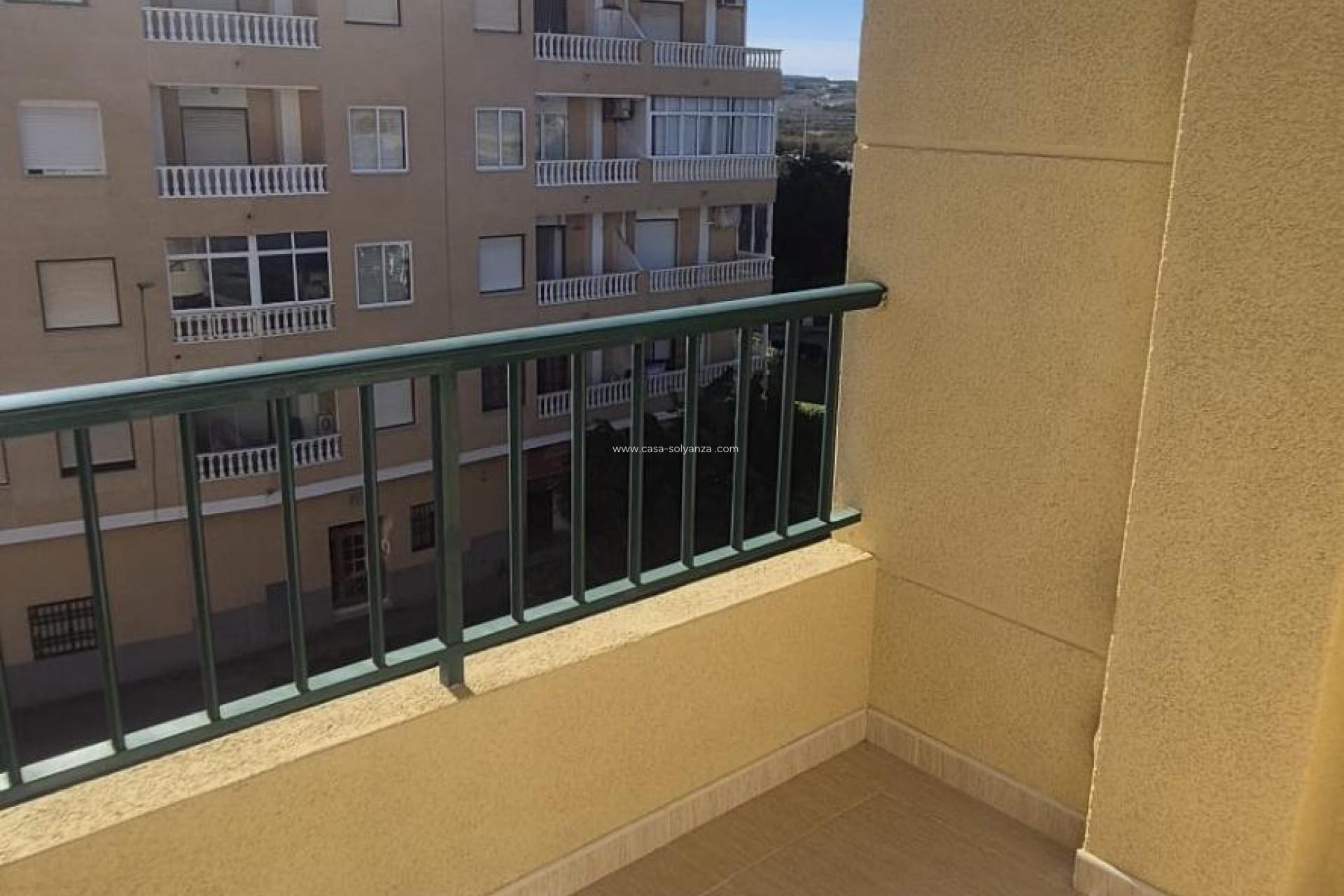 Resale - Apartment / flat - Torrevieja - La Mata