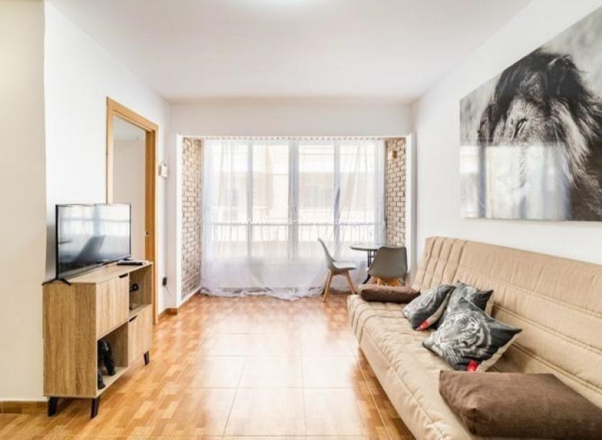 Resale - Apartment / flat - Torrevieja - La Mata