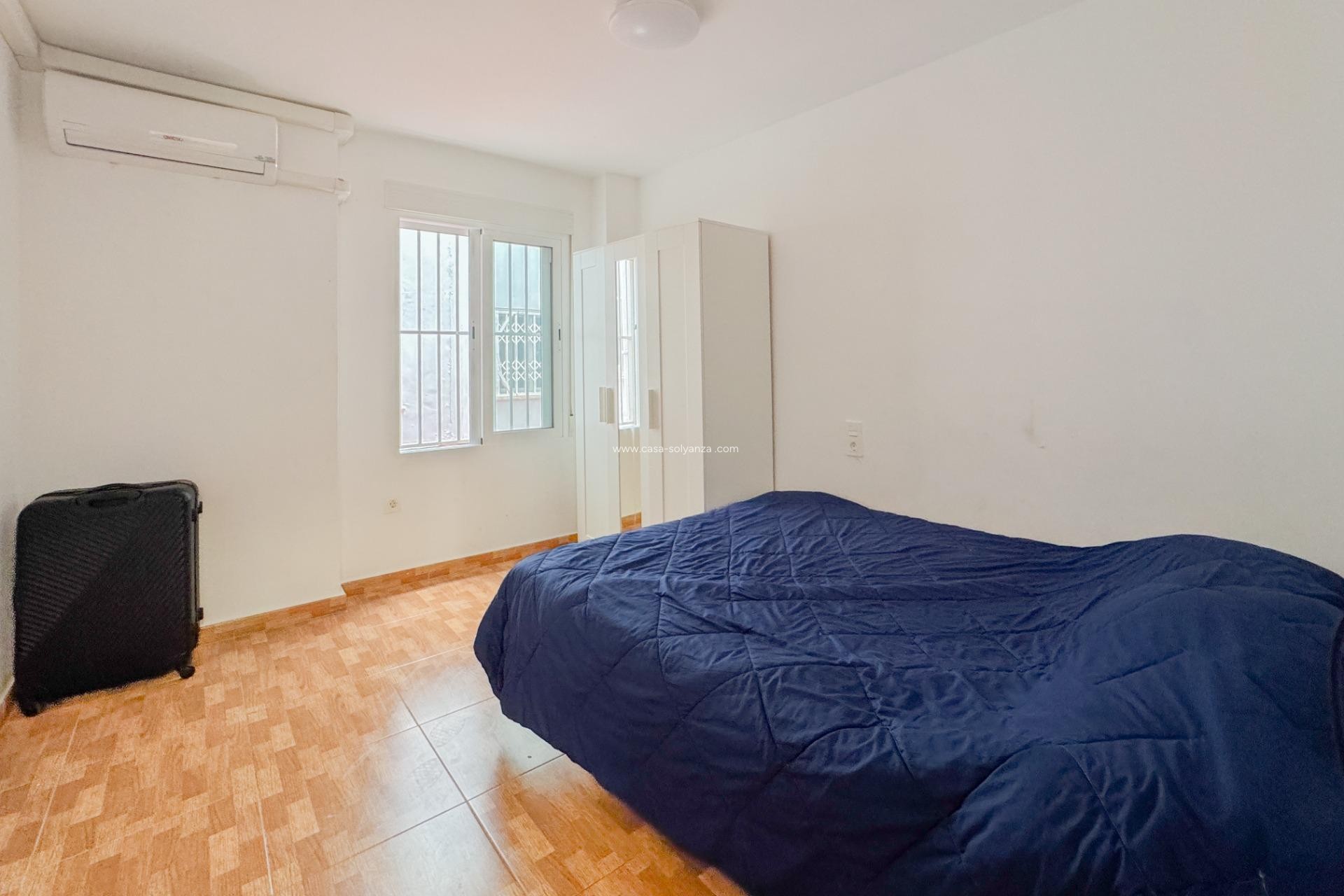 Resale - Apartment / flat - Torrevieja - La Mata