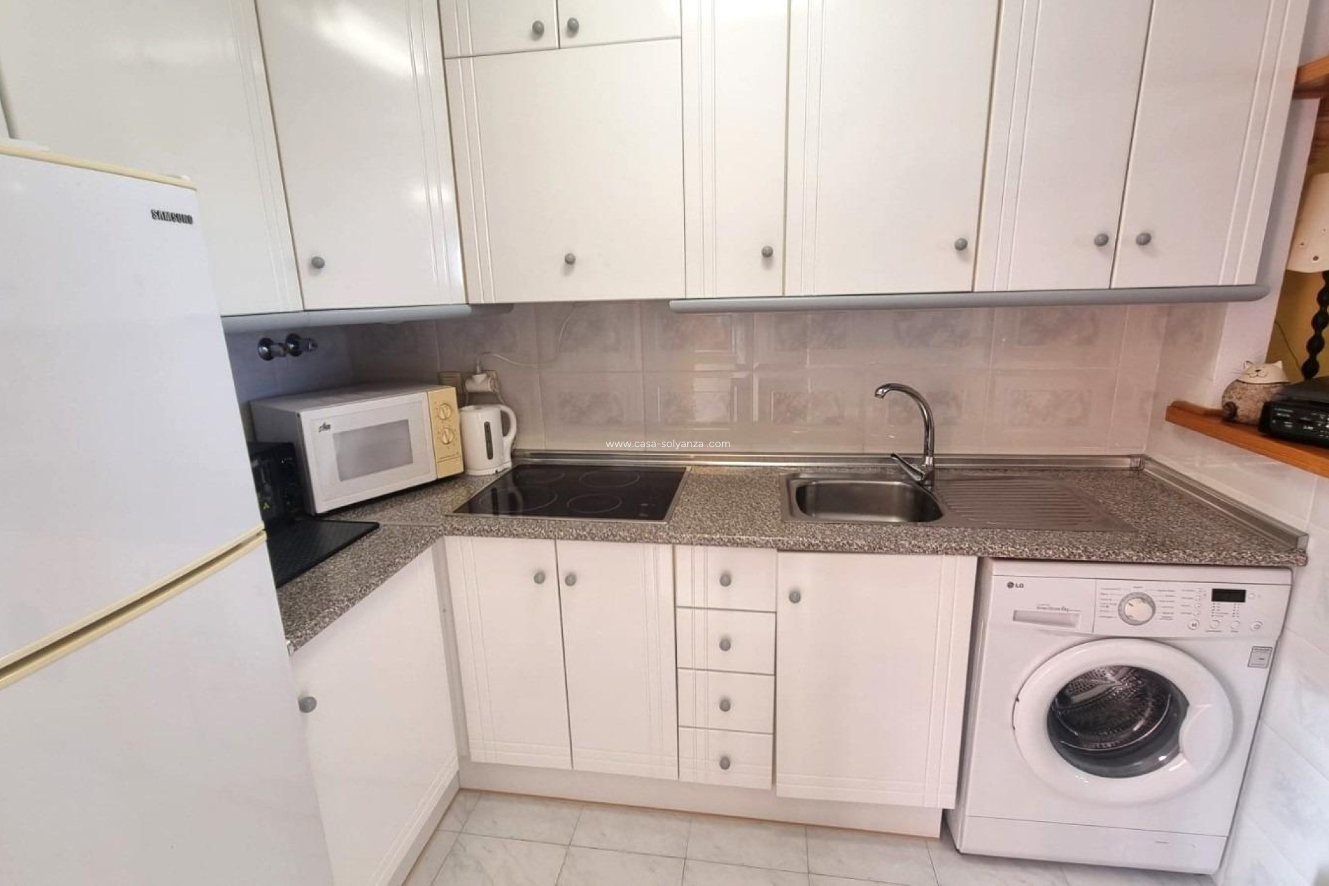 Resale - Apartment / flat - Torrevieja - La Mata