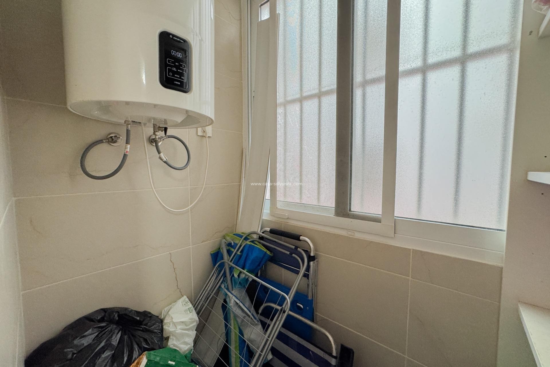 Resale - Apartment / flat - Torrevieja - La Mata