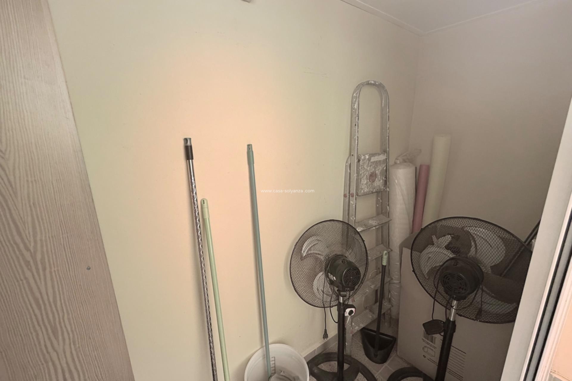 Resale - Apartment / flat - Torrevieja - La Mata