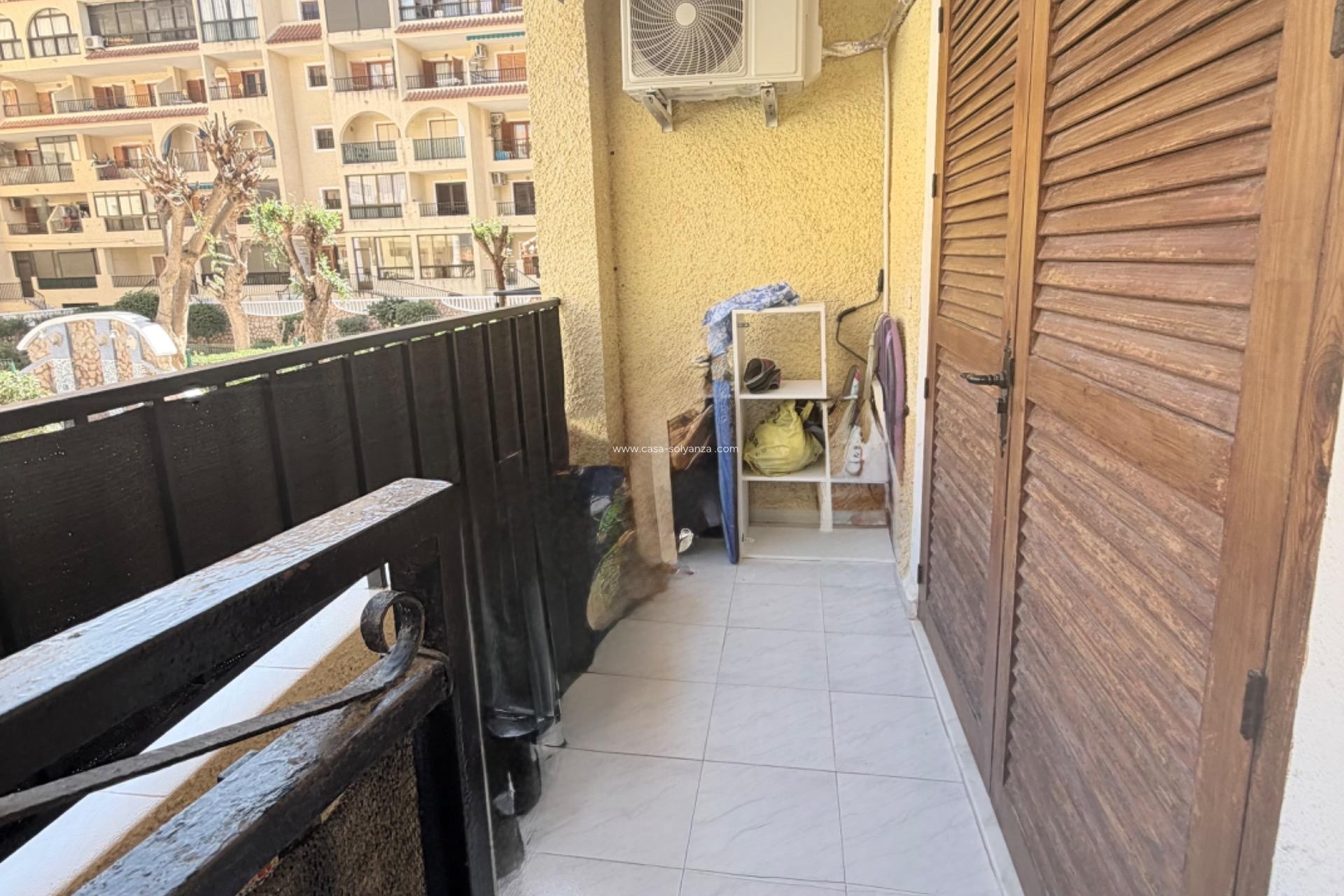 Resale - Apartment / flat - Torrevieja - La Mata