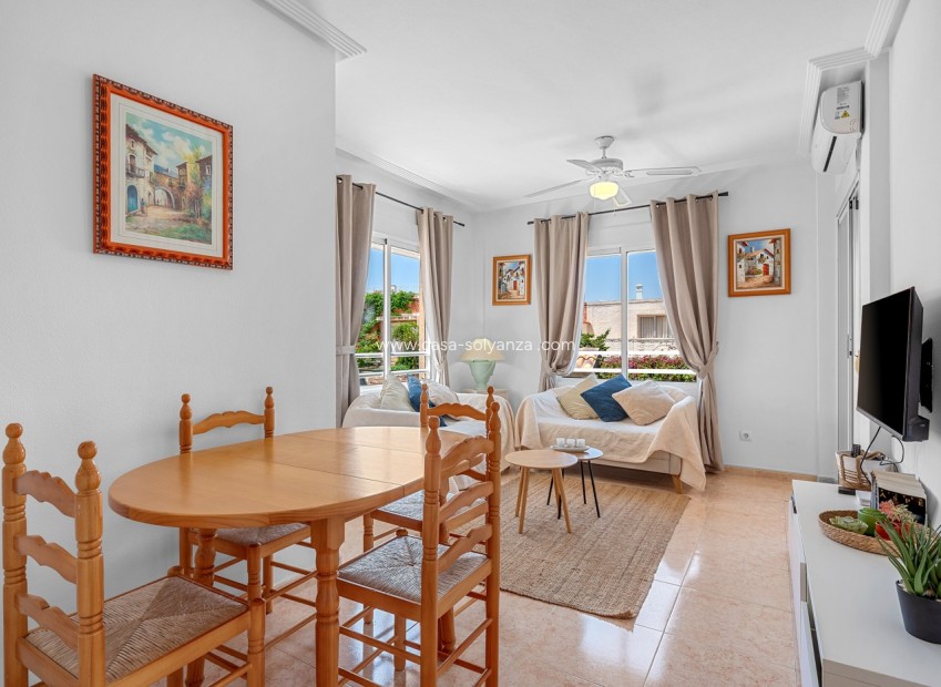 Resale - Apartment / flat - Torrevieja - La Mata