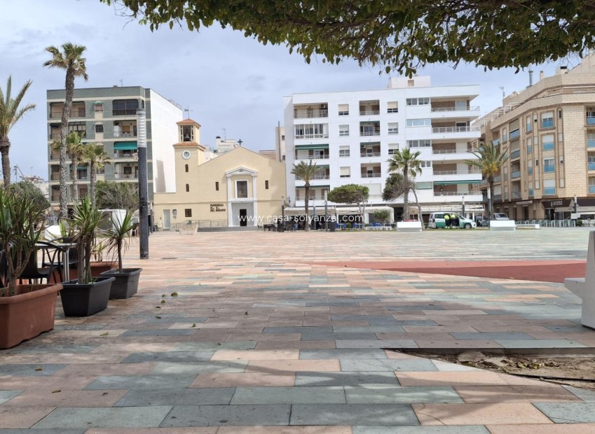 Resale - Apartment / flat - Torrevieja - La Mata