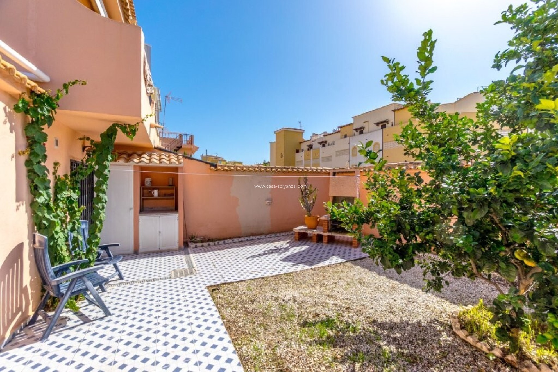 Resale - Apartment / flat - Torrevieja - La Rosaleda
