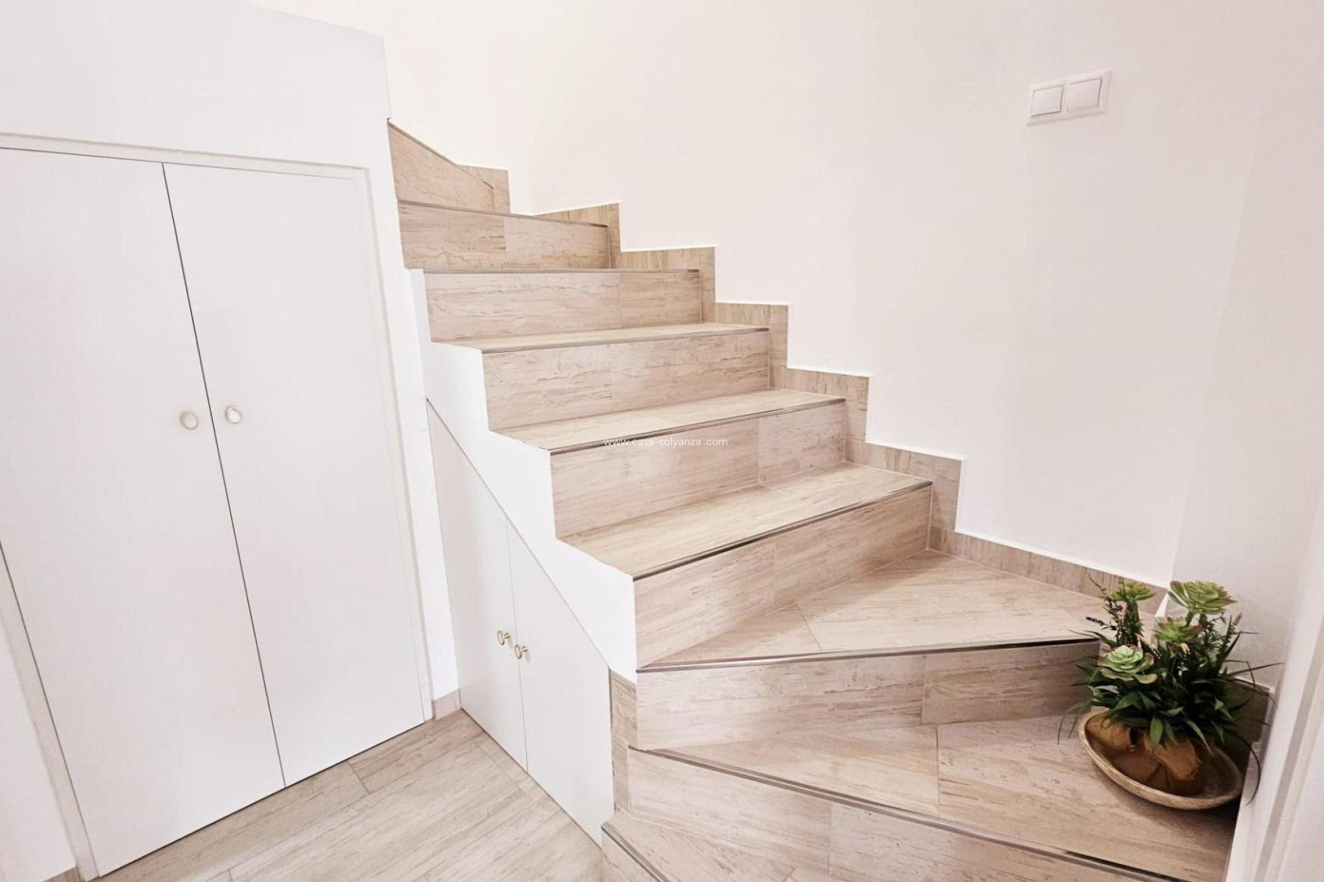 Resale - Apartment / flat - Torrevieja - La Siesta