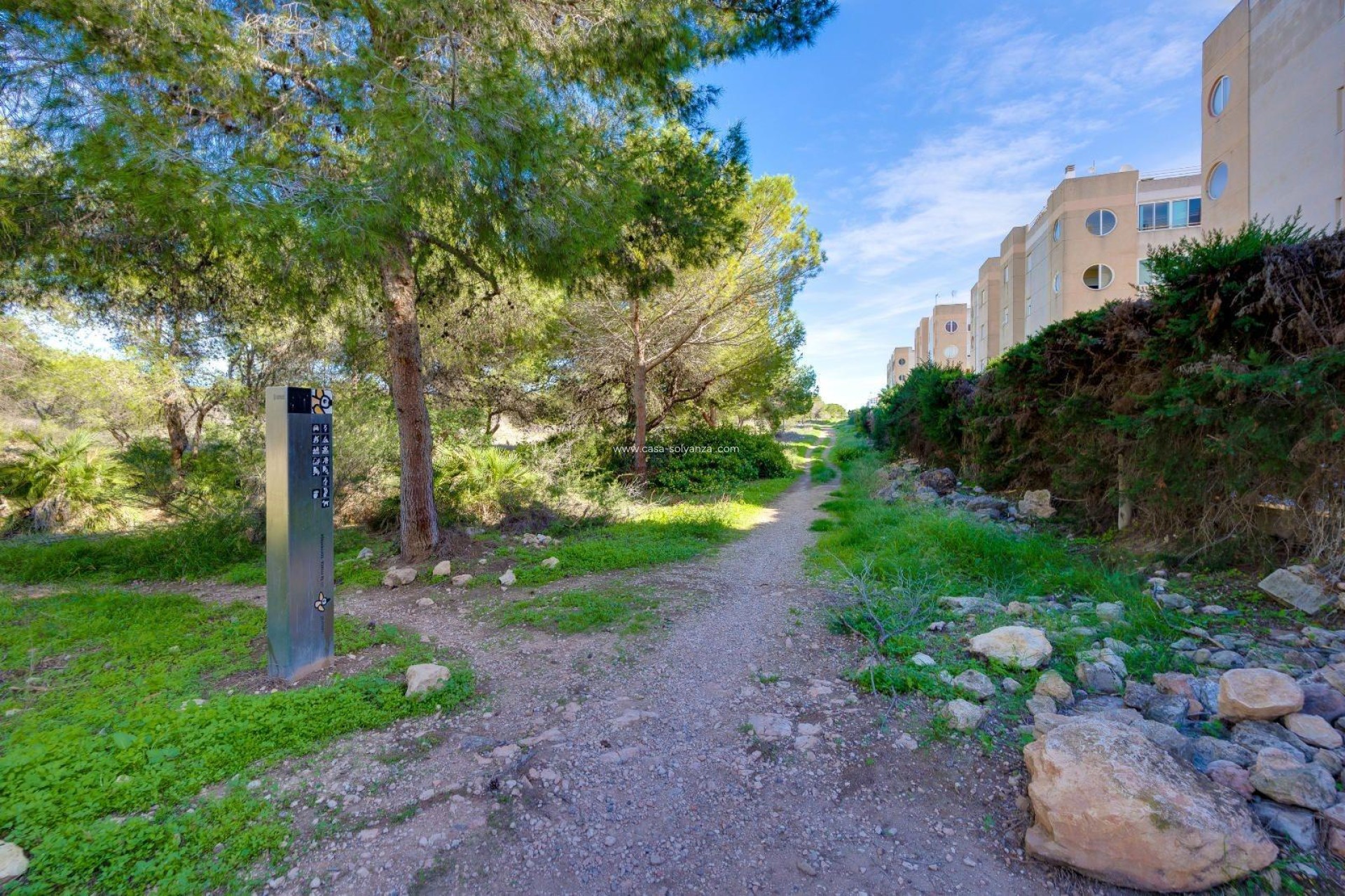 Resale - Apartment / flat - Torrevieja - La Siesta