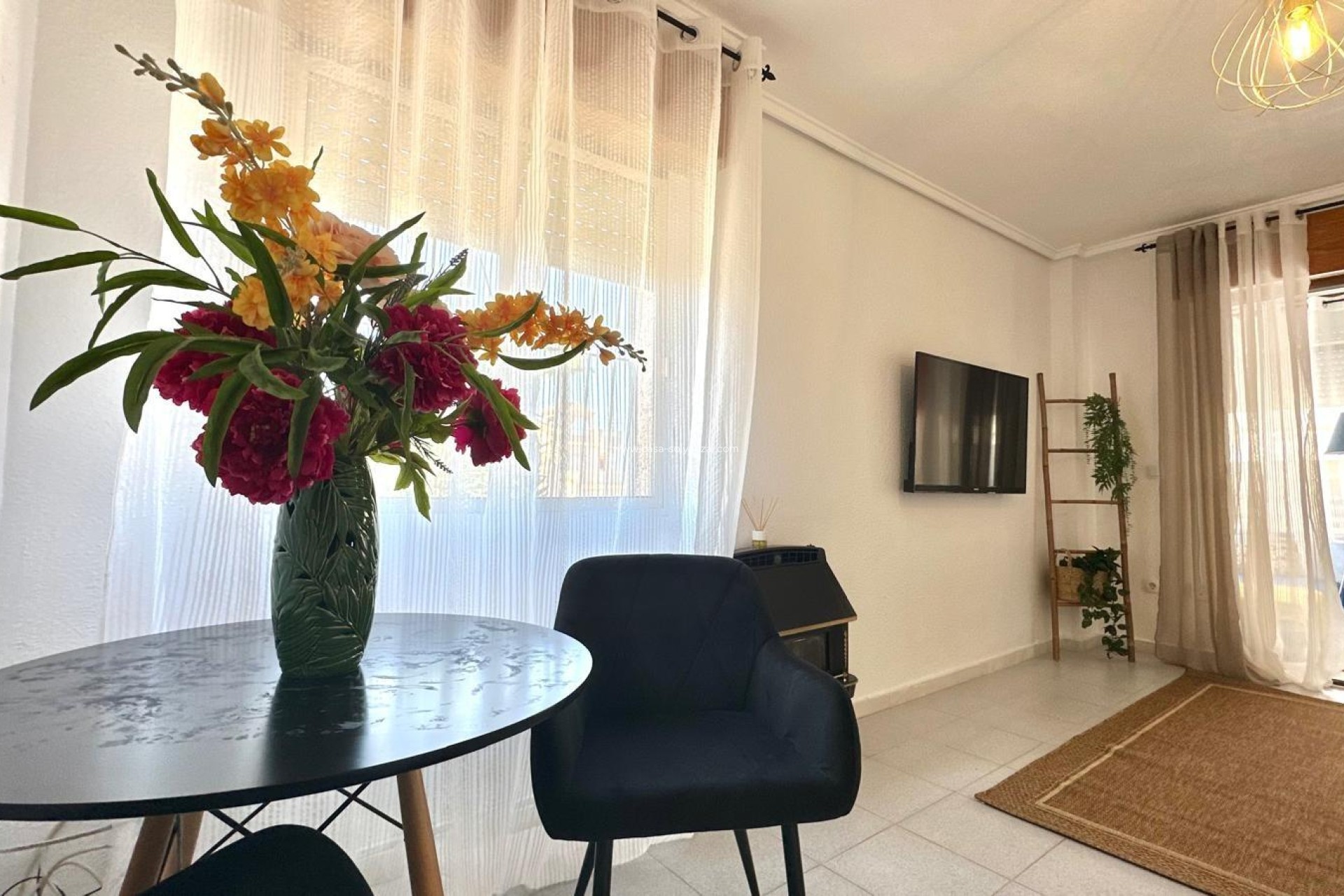 Resale - Apartment / flat - Torrevieja - La Siesta