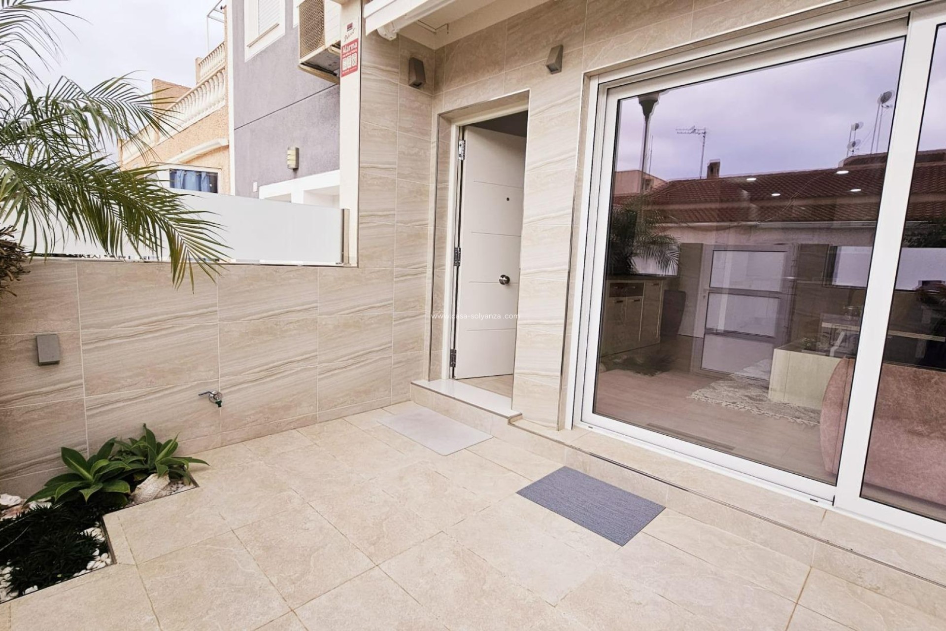 Resale - Apartment / flat - Torrevieja - La Siesta