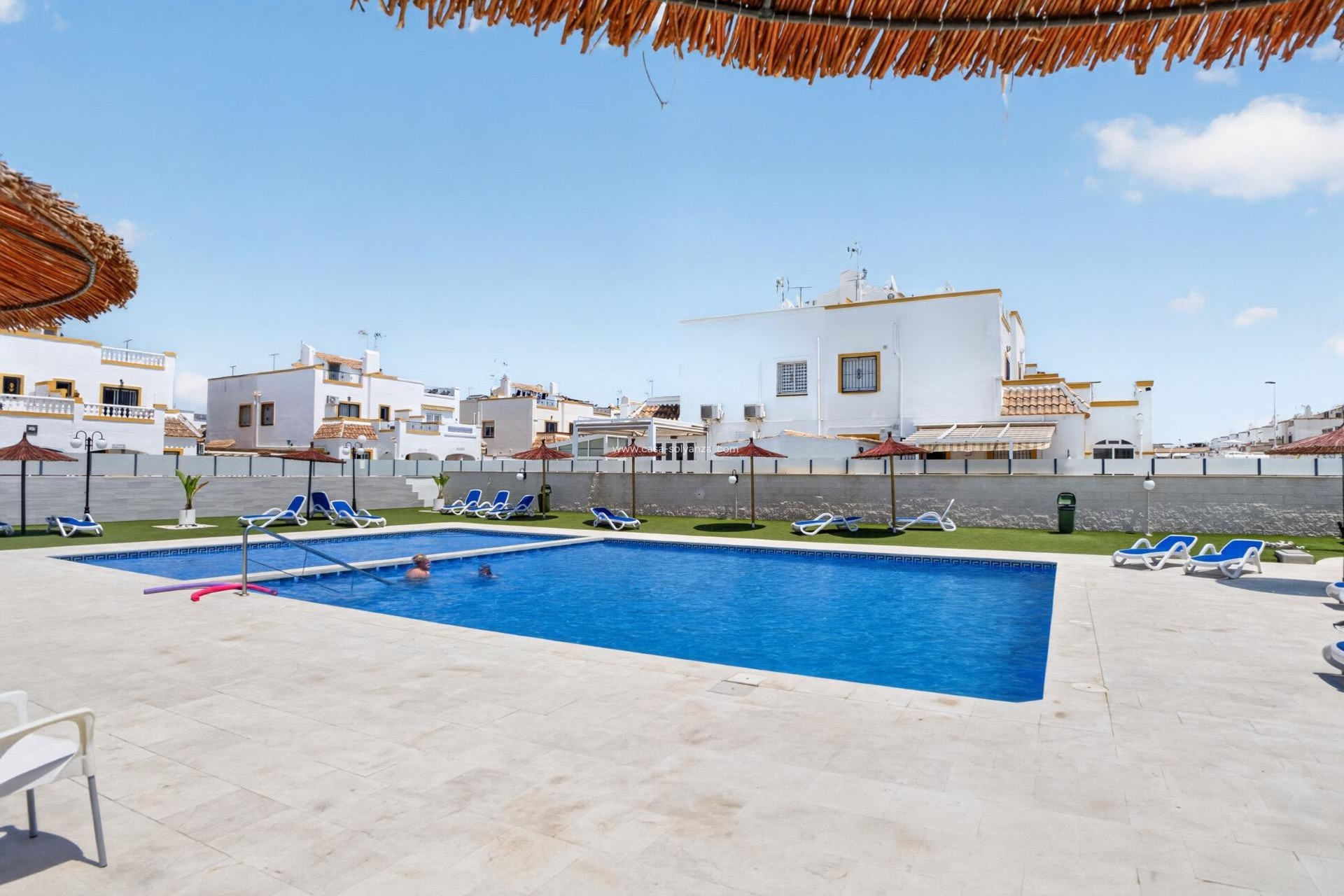 Resale - Apartment / flat - Torrevieja - La Siesta