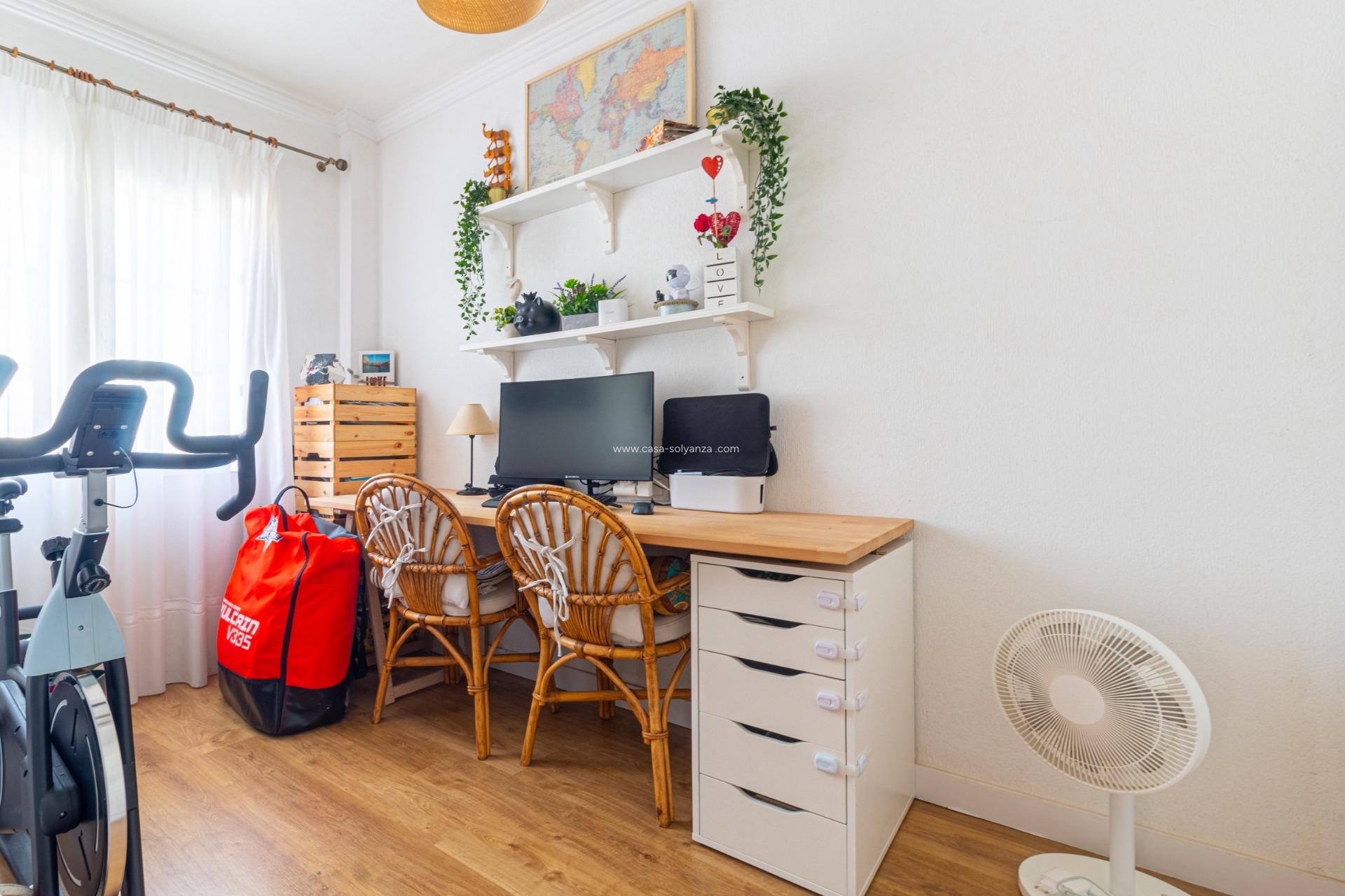 Resale - Apartment / flat - Torrevieja - La veleta