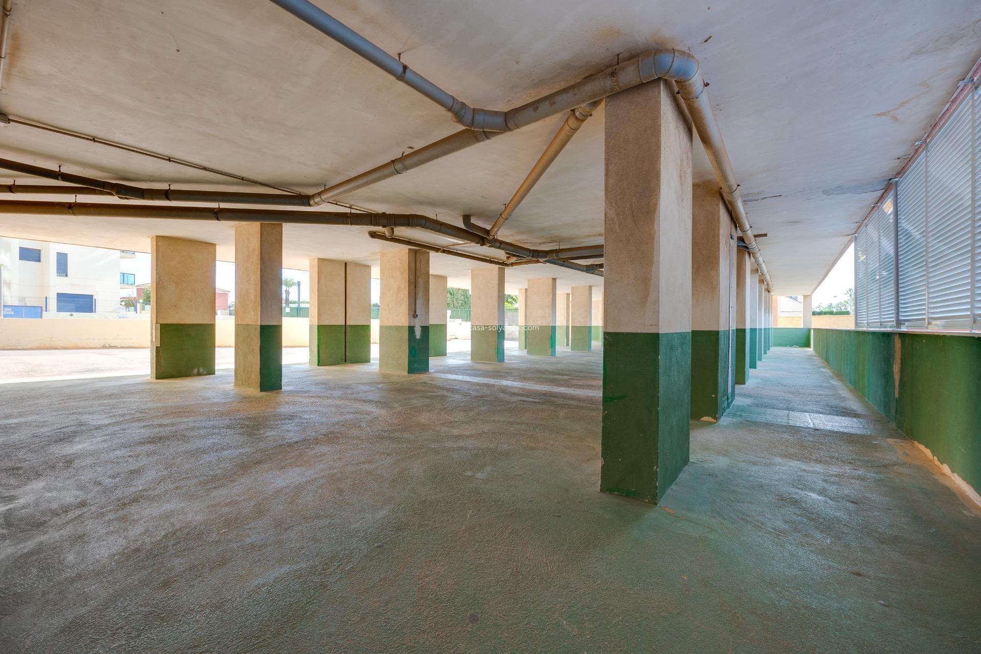 Resale - Apartment / flat - Torrevieja - La veleta