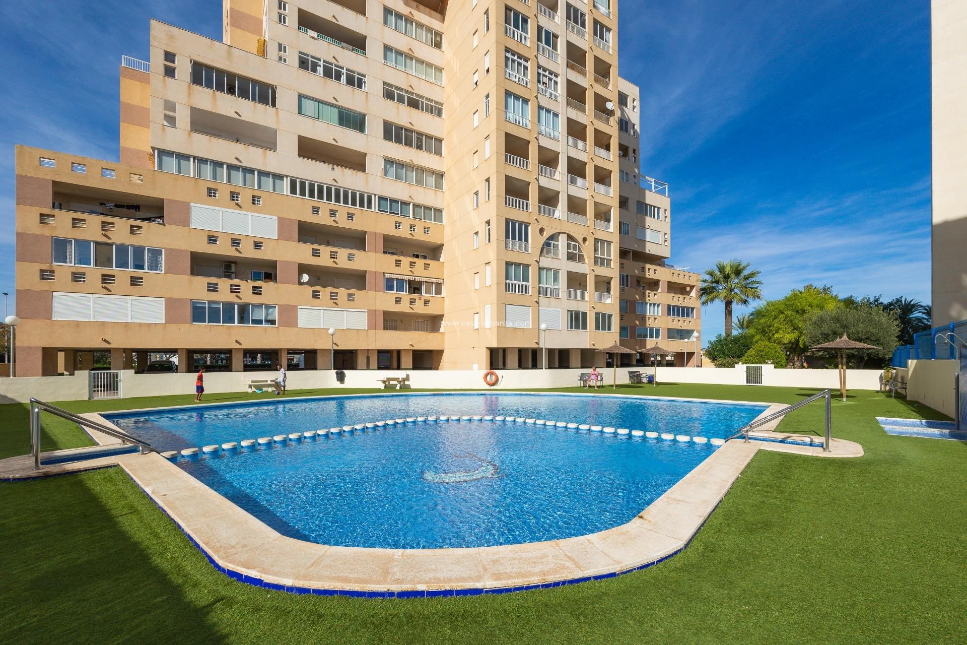 Resale - Apartment / flat - Torrevieja - La veleta