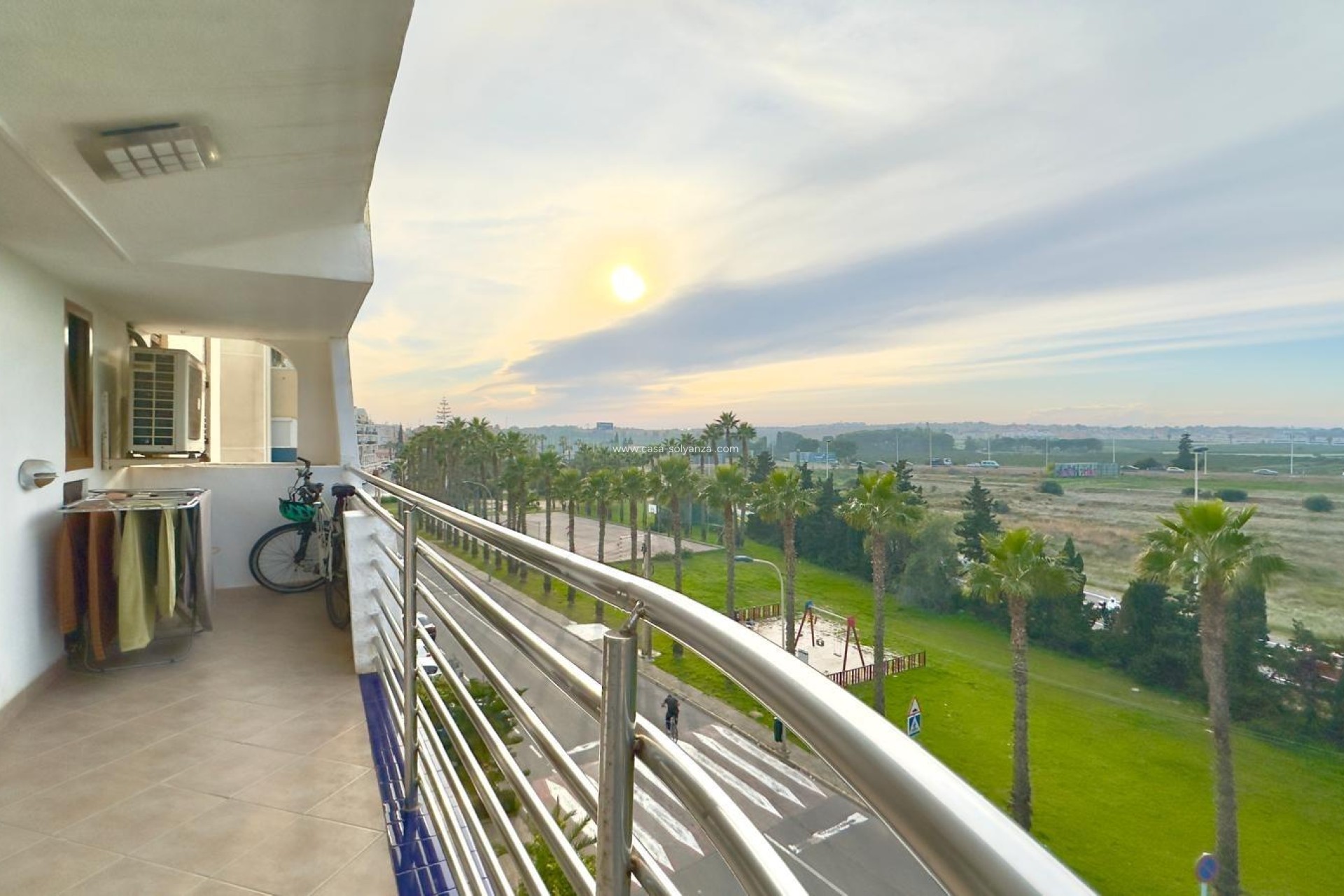 Resale - Apartment / flat - Torrevieja - La veleta