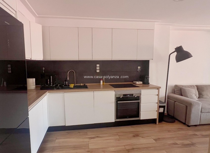 Resale - Apartment / flat - Torrevieja - La veleta