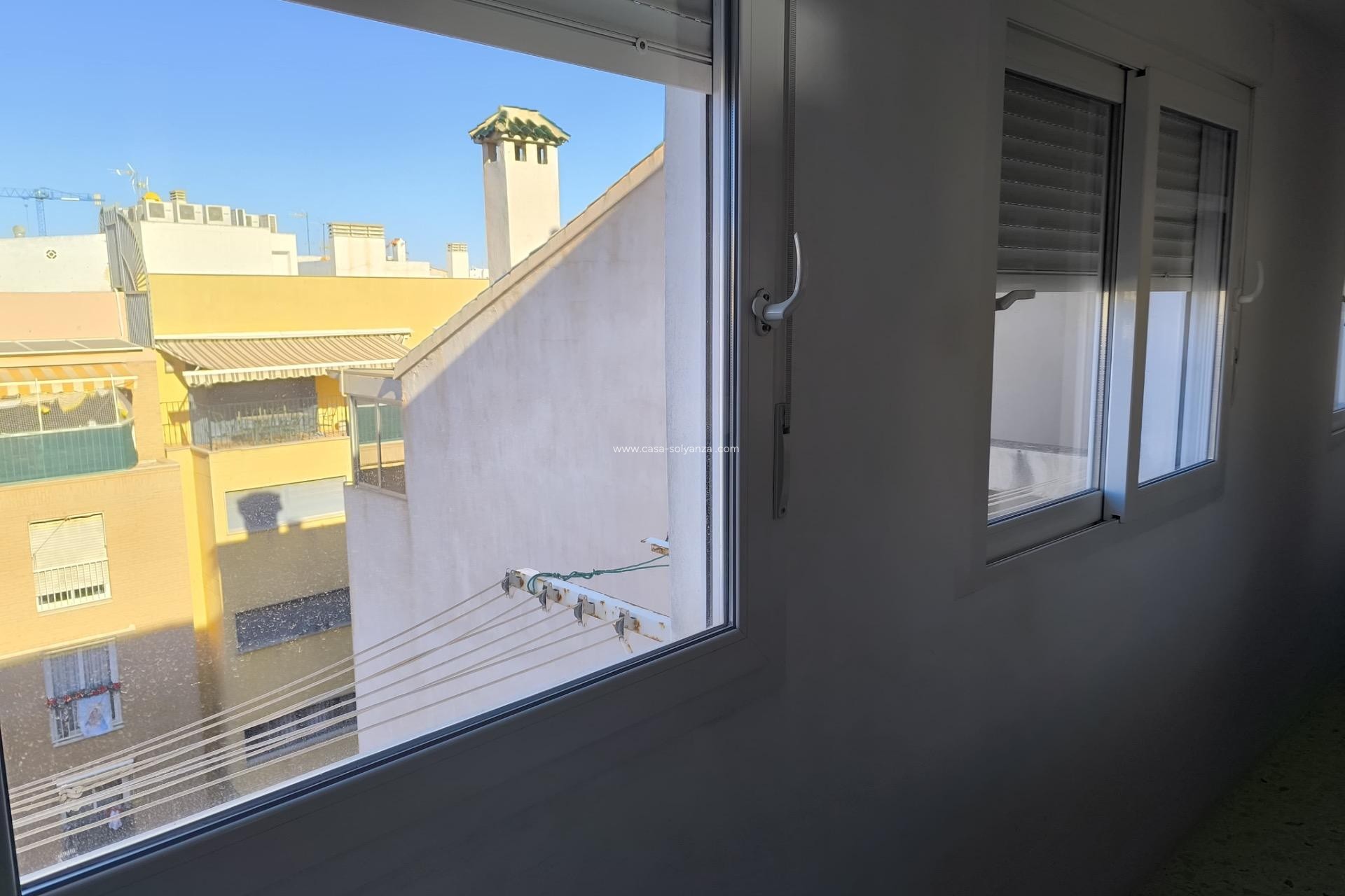 Resale - Apartment / flat - Torrevieja - Las Piscinas Naturales