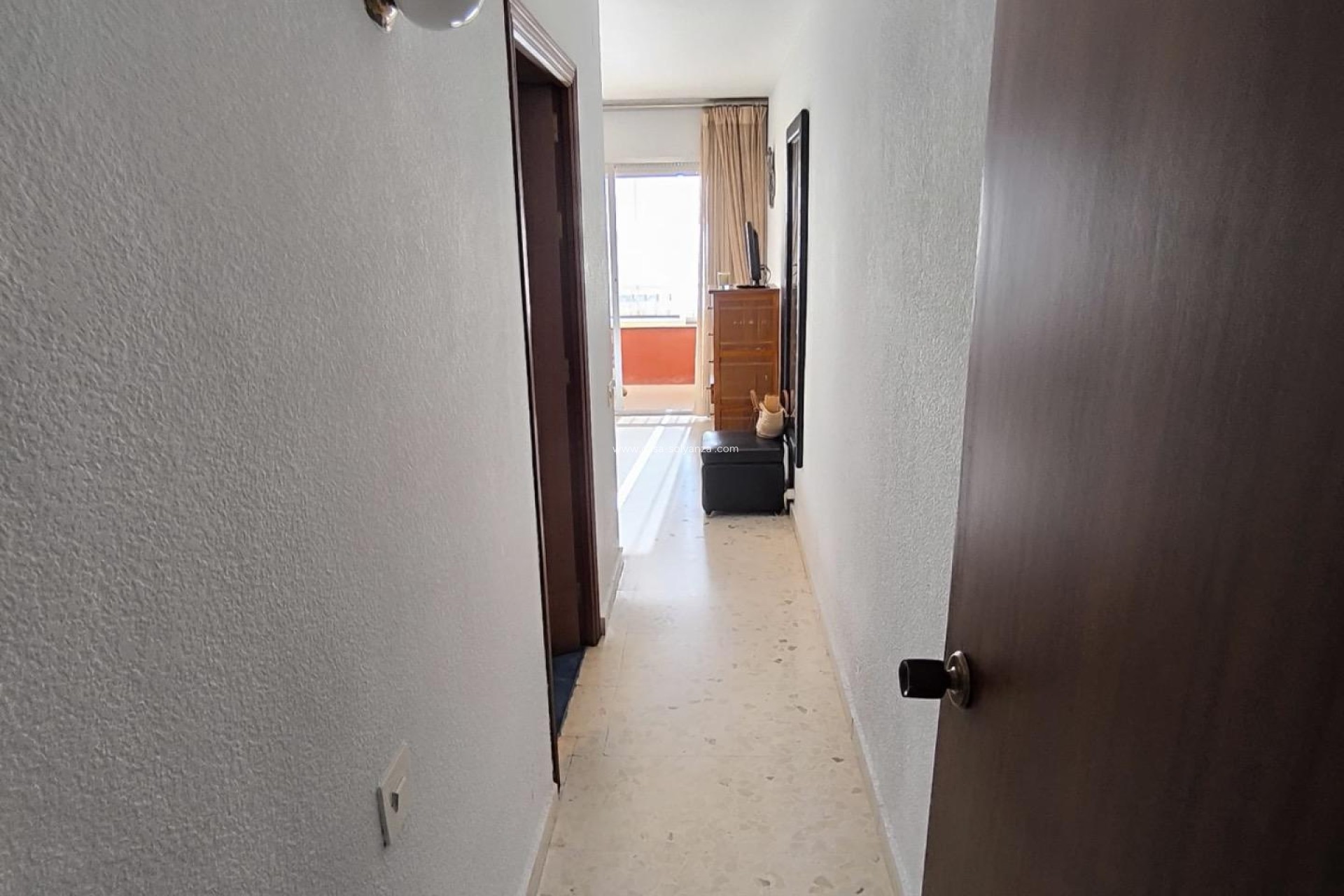 Resale - Apartment / flat - Torrevieja - Las Piscinas Naturales