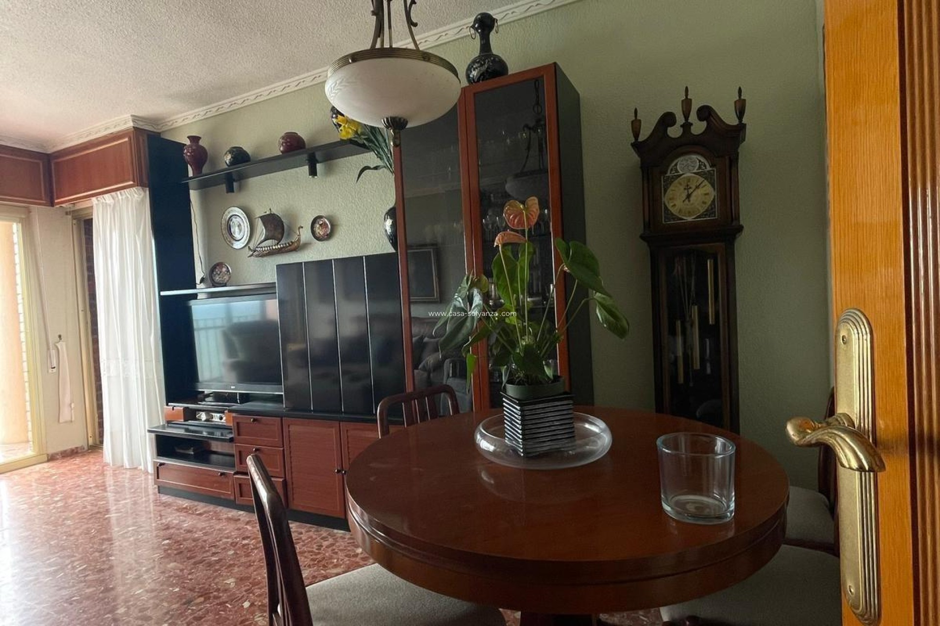 Resale - Apartment / flat - Torrevieja - Las Piscinas Naturales