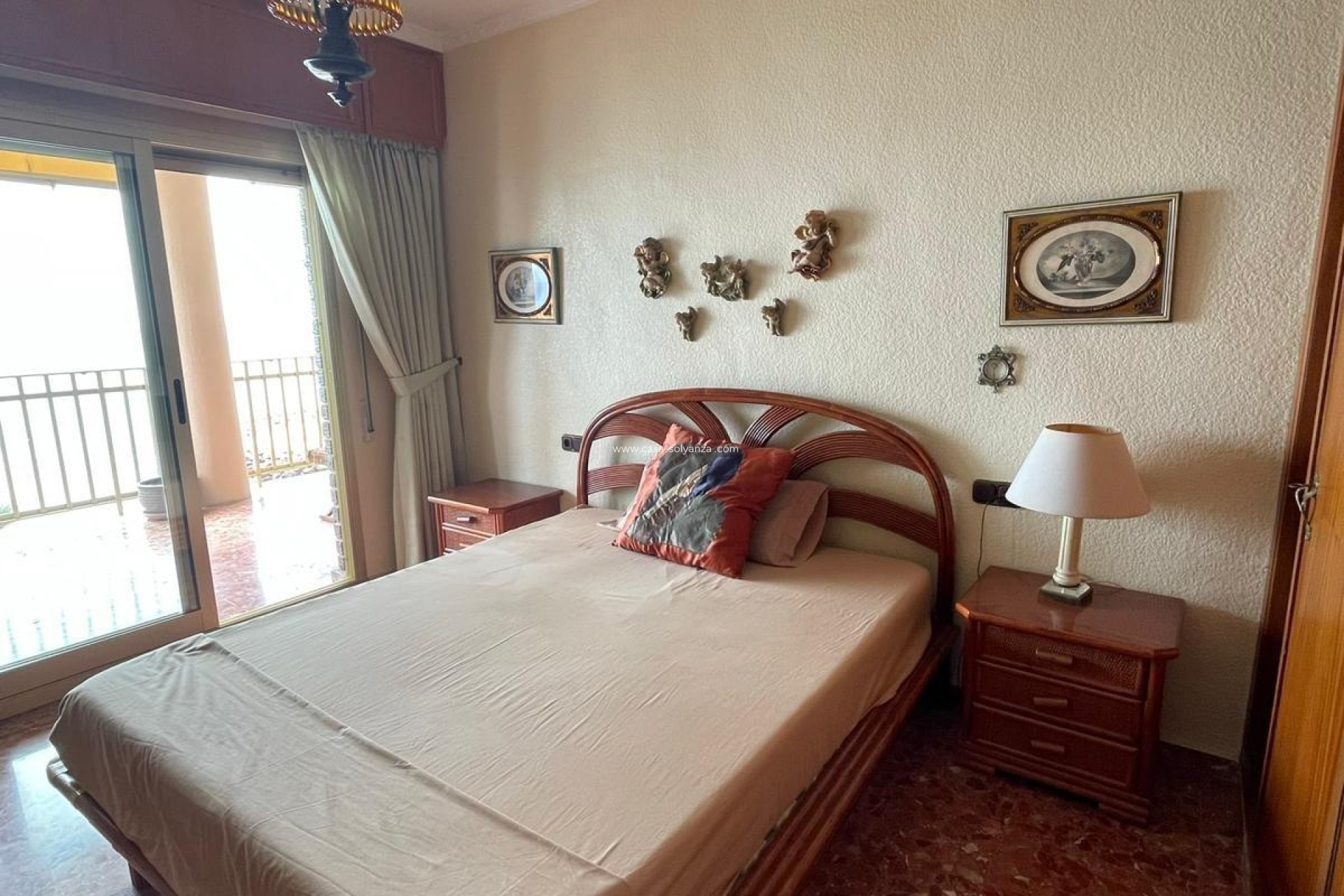 Resale - Apartment / flat - Torrevieja - Las Piscinas Naturales