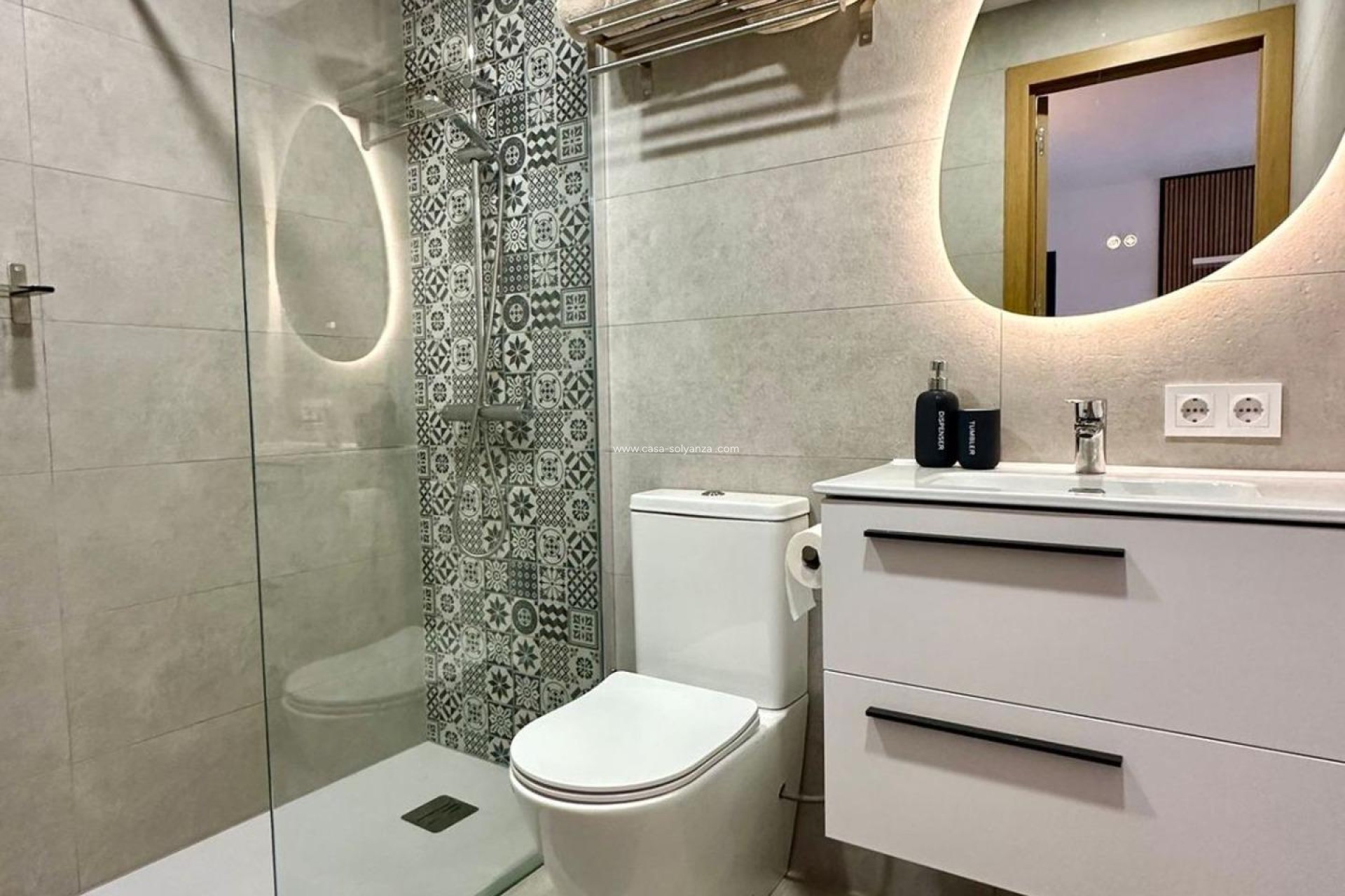 Resale - Apartment / flat - Torrevieja - Los Balcones