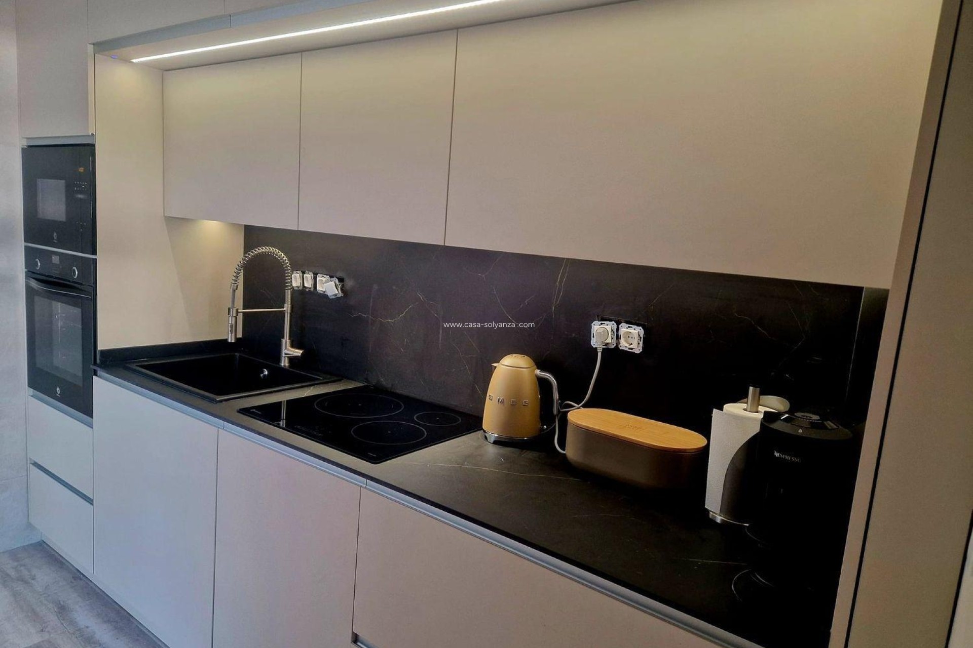Resale - Apartment / flat - Torrevieja - Los Balcones