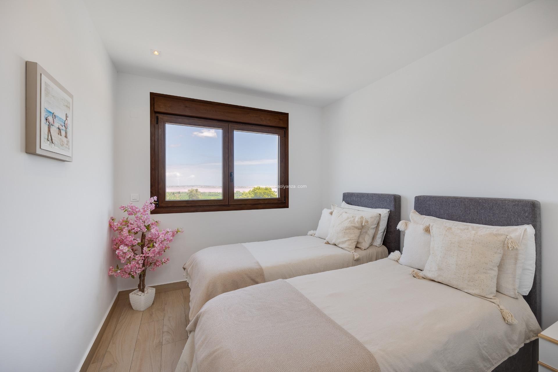Resale - Apartment / flat - Torrevieja - Los Balcones
