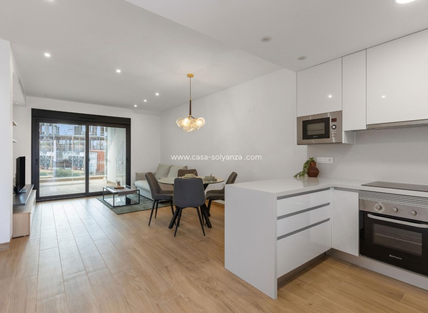 Resale - Apartment / flat - Torrevieja - Los Balcones