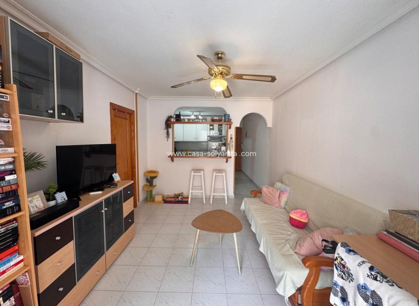 Resale - Apartment / flat - Torrevieja - Los Europeos