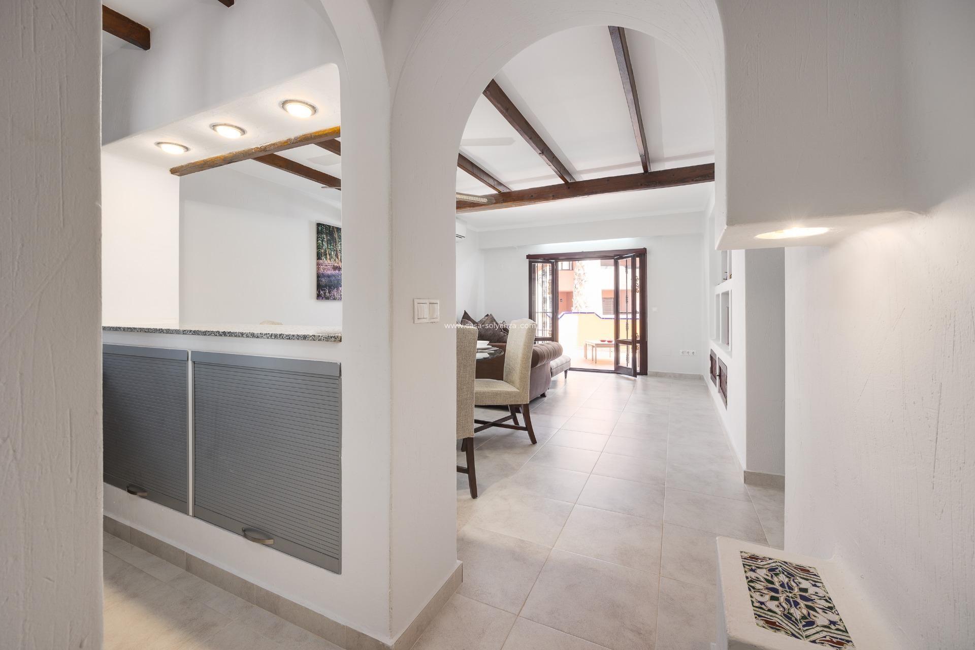 Resale - Apartment / flat - Torrevieja - Los Frutales