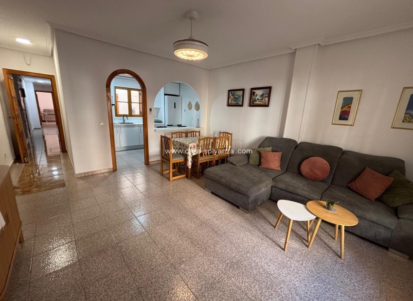 Resale - Apartment / flat - Torrevieja - Los Frutales