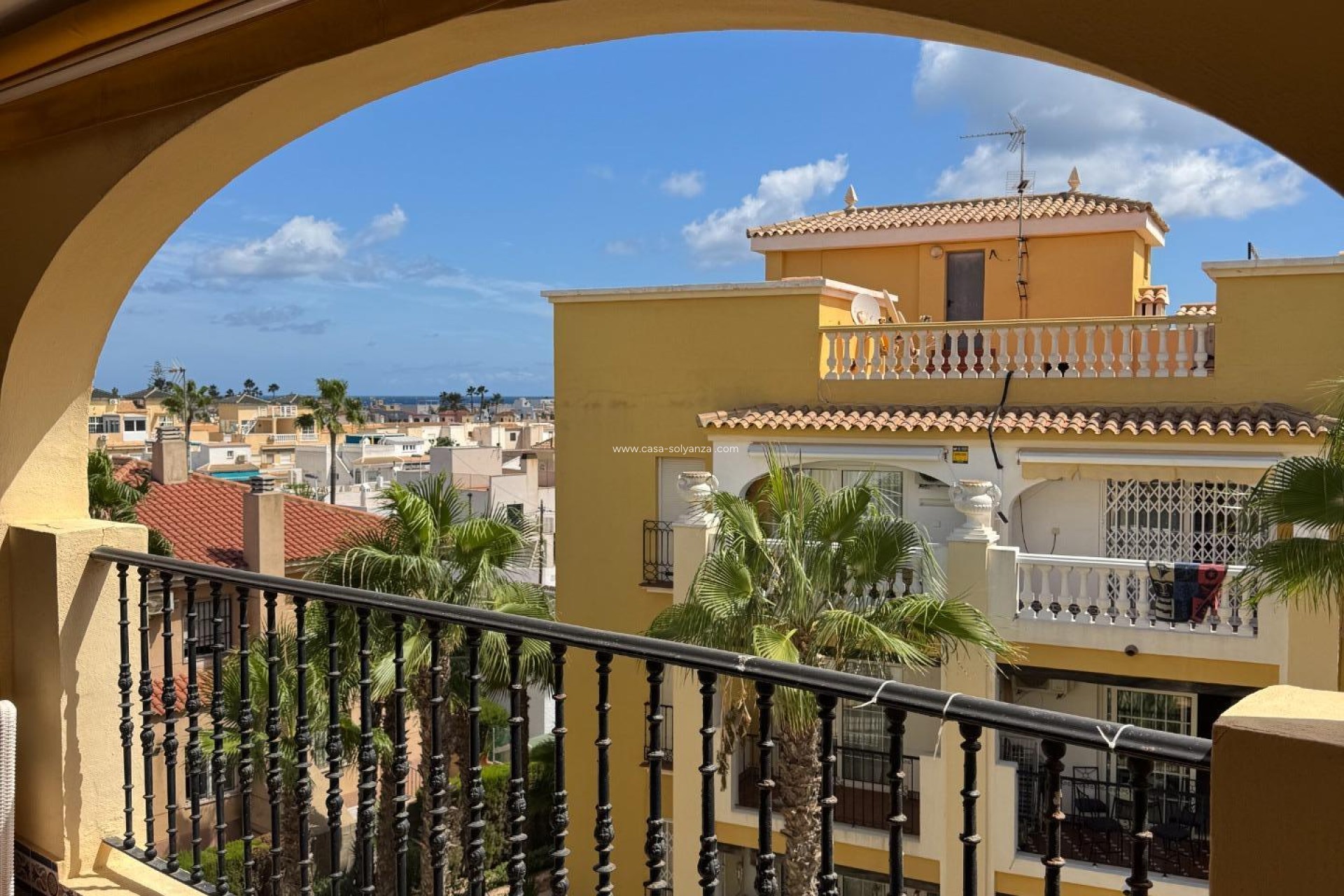 Resale - Apartment / flat - Torrevieja - Los Frutales