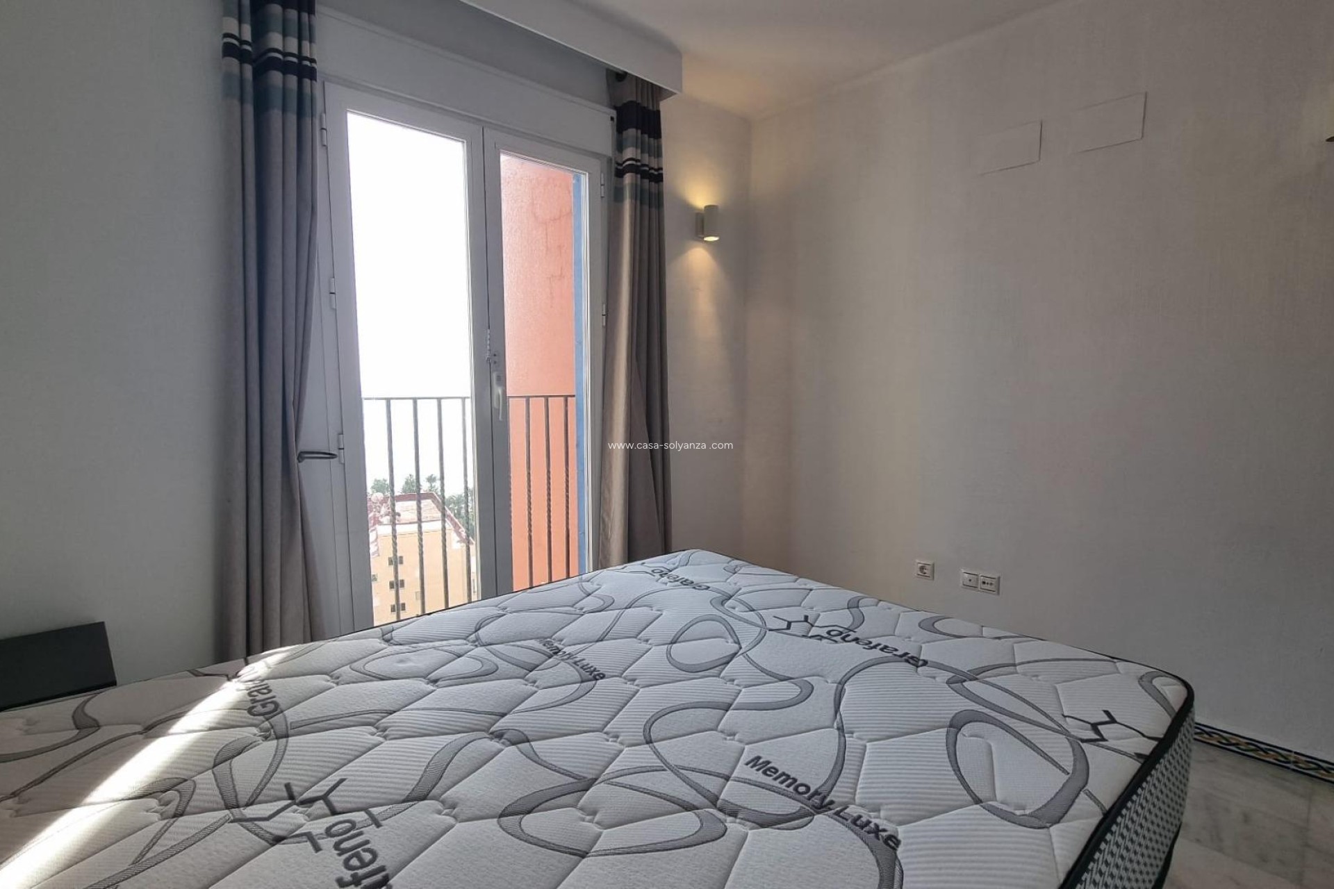 Resale - Apartment / flat - Torrevieja - Los Frutales