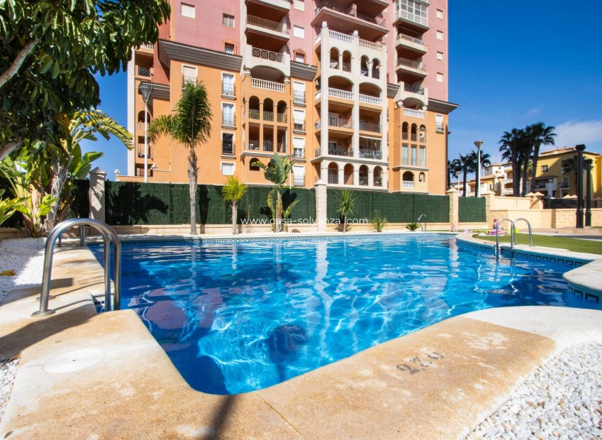 Resale - Apartment / flat - Torrevieja - Los Frutales
