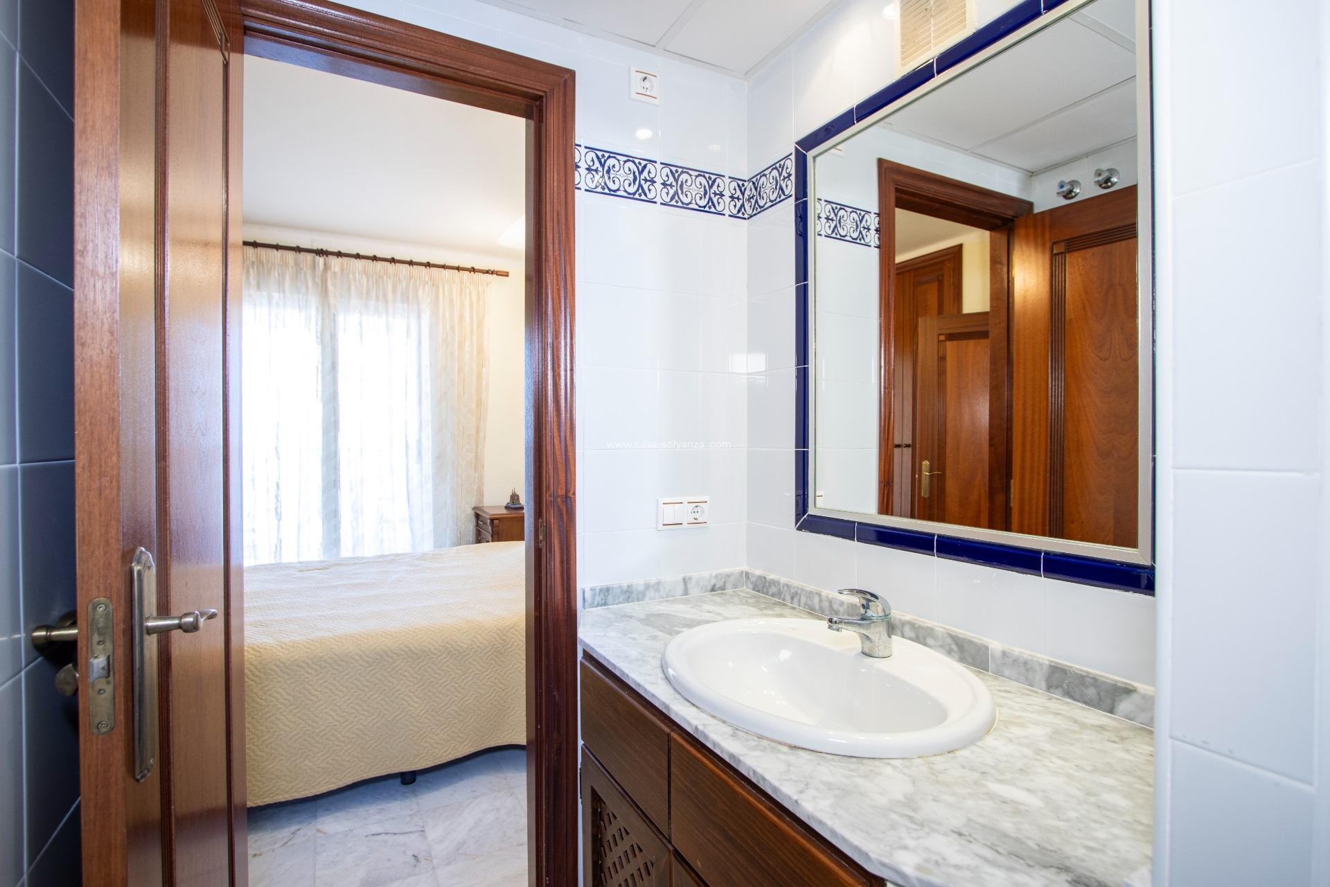Resale - Apartment / flat - Torrevieja - Los Frutales