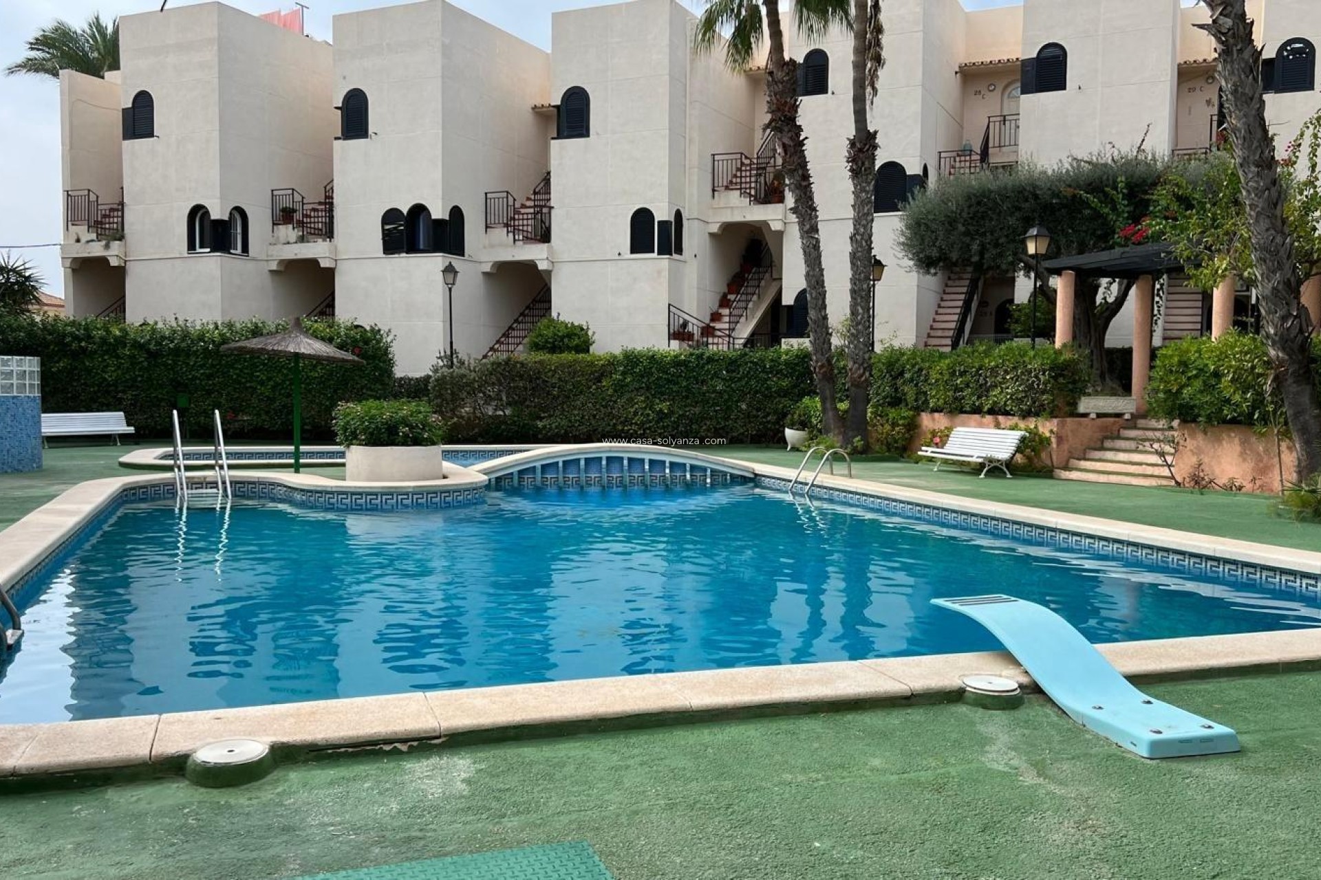 Resale - Apartment / flat - Torrevieja - Miramar - Torre Del Moro