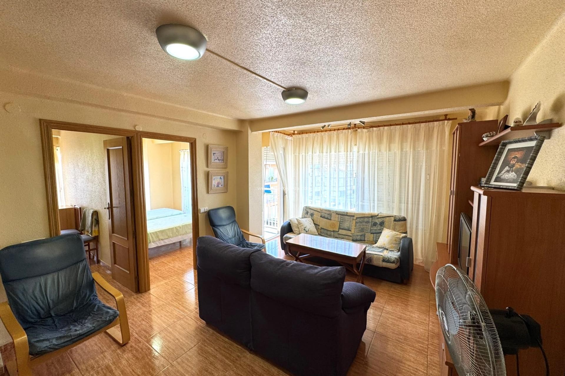 Resale - Apartment / flat - Torrevieja - Miramar - Torre Del Moro