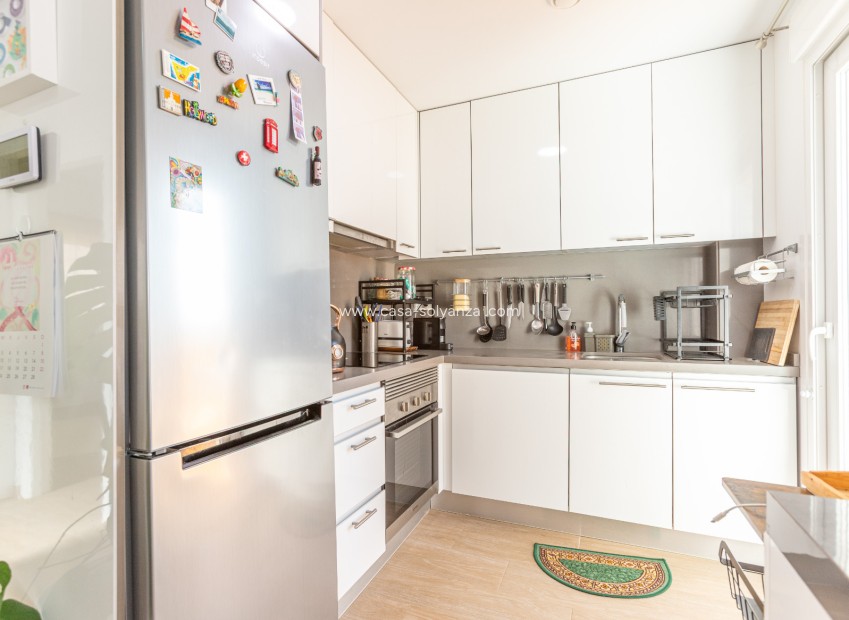 Resale - Apartment / flat - Torrevieja - Nueva Torrevieja