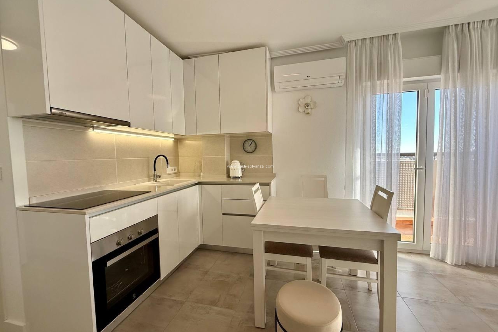 Resale - Apartment / flat - Torrevieja - Nueva Torrevieja