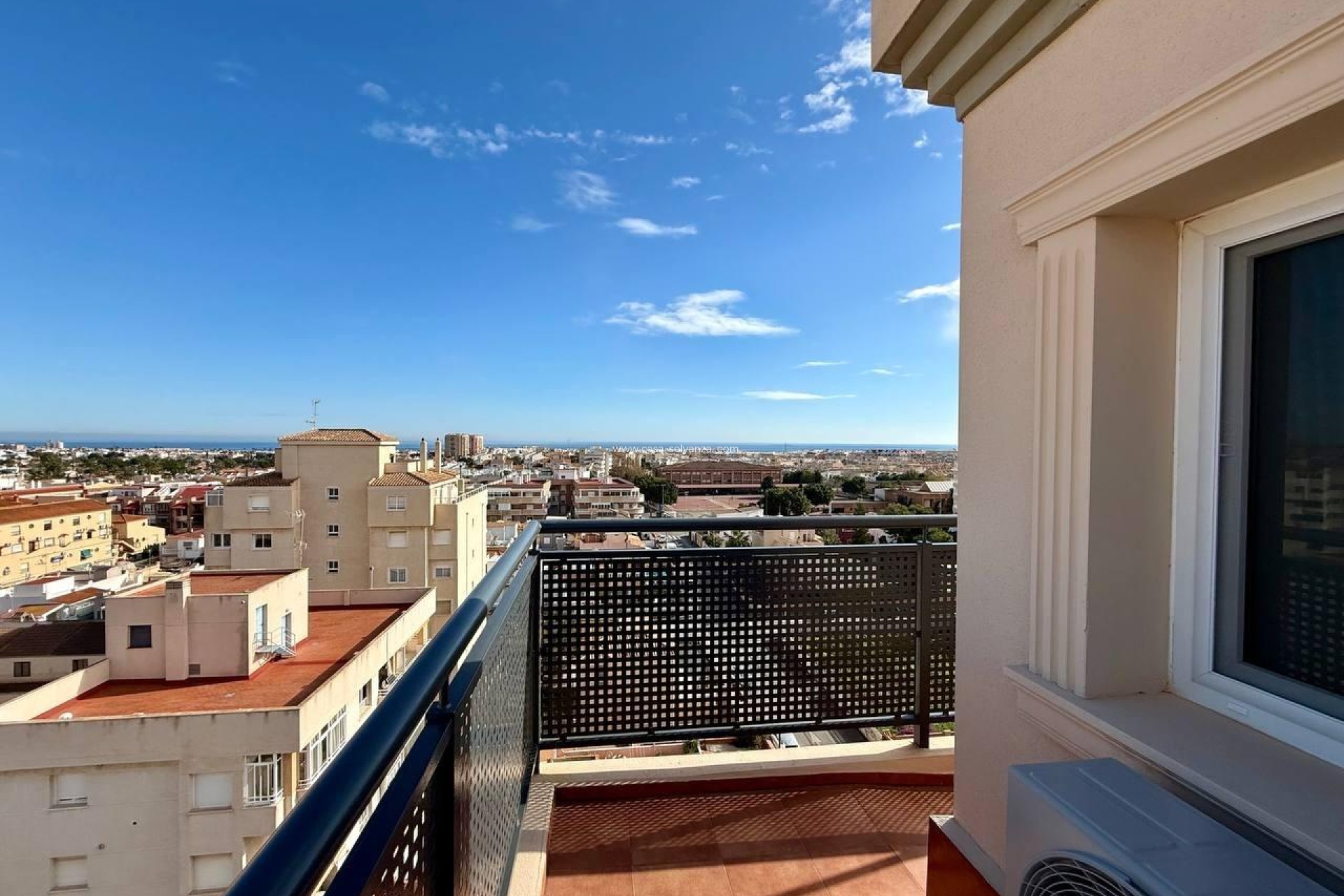 Resale - Apartment / flat - Torrevieja - Nueva Torrevieja