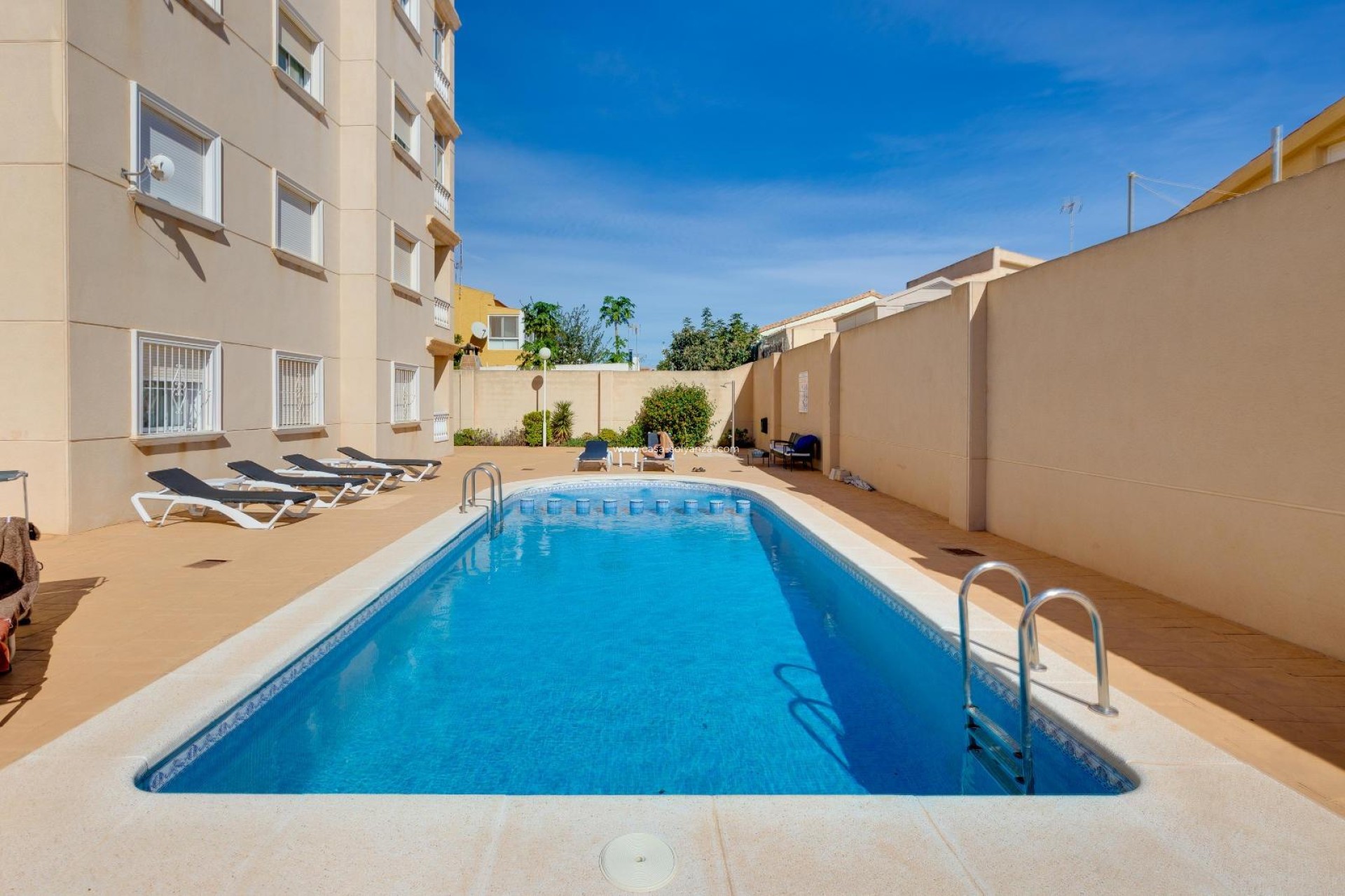Resale - Apartment / flat - Torrevieja - Nueva Torrevieja
